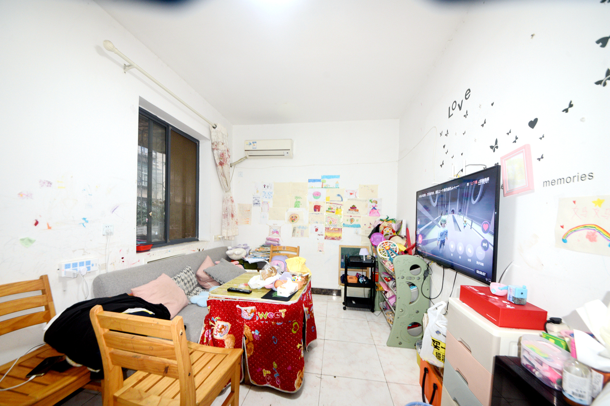 长沙理工大学东院西院  2室1厅1卫   39.50万客厅