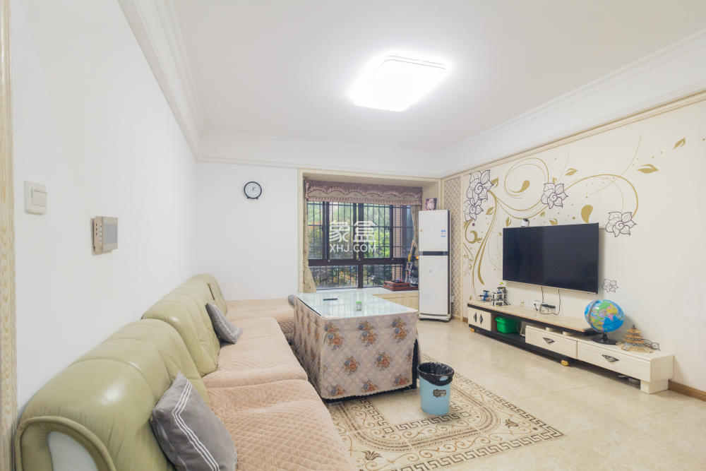 三景华御  4室2厅1卫    99.0万