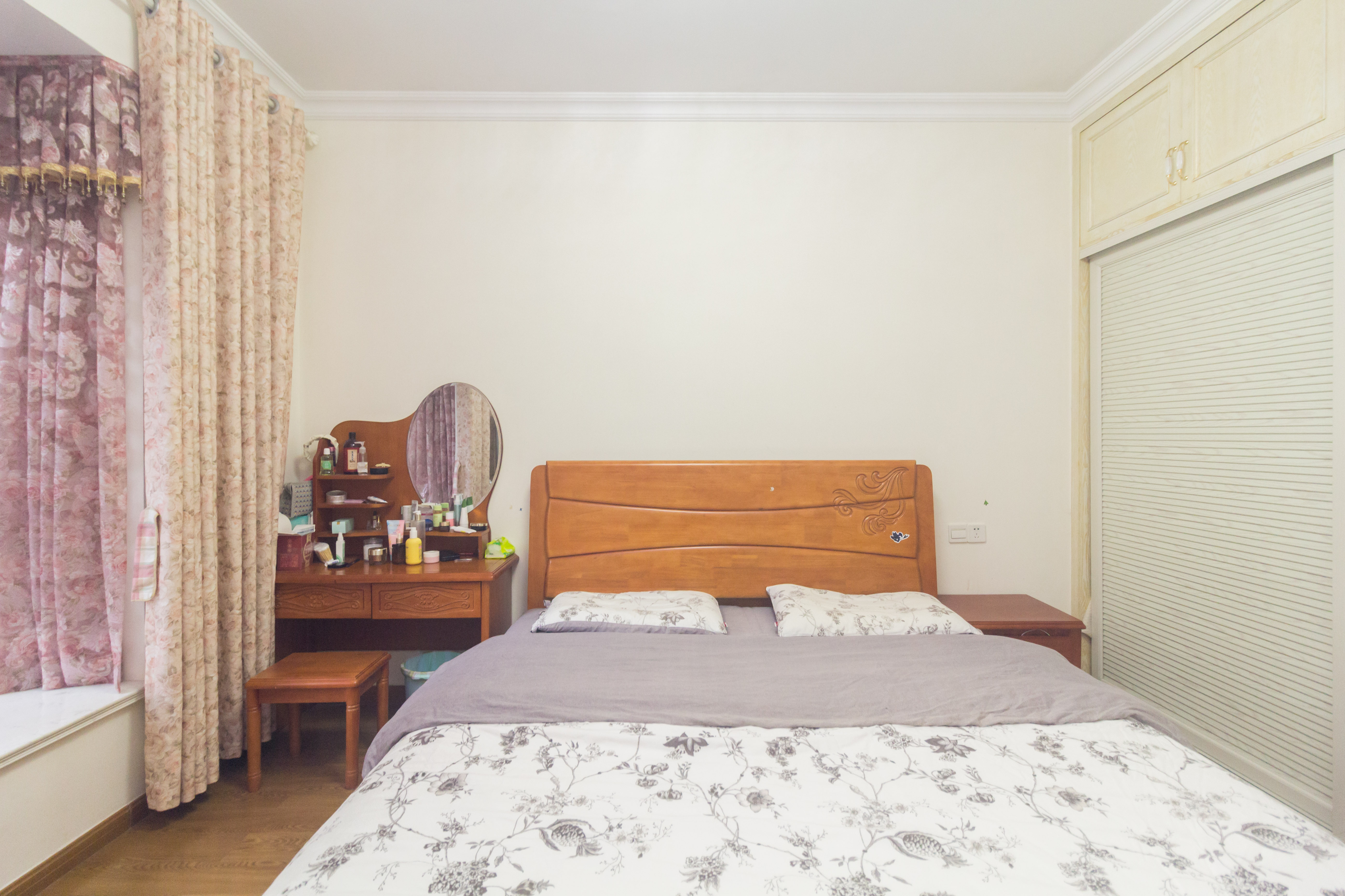 三景华御 4室2厅1卫 99.0万 三景华御 4室2厅1卫 99.0万卧室