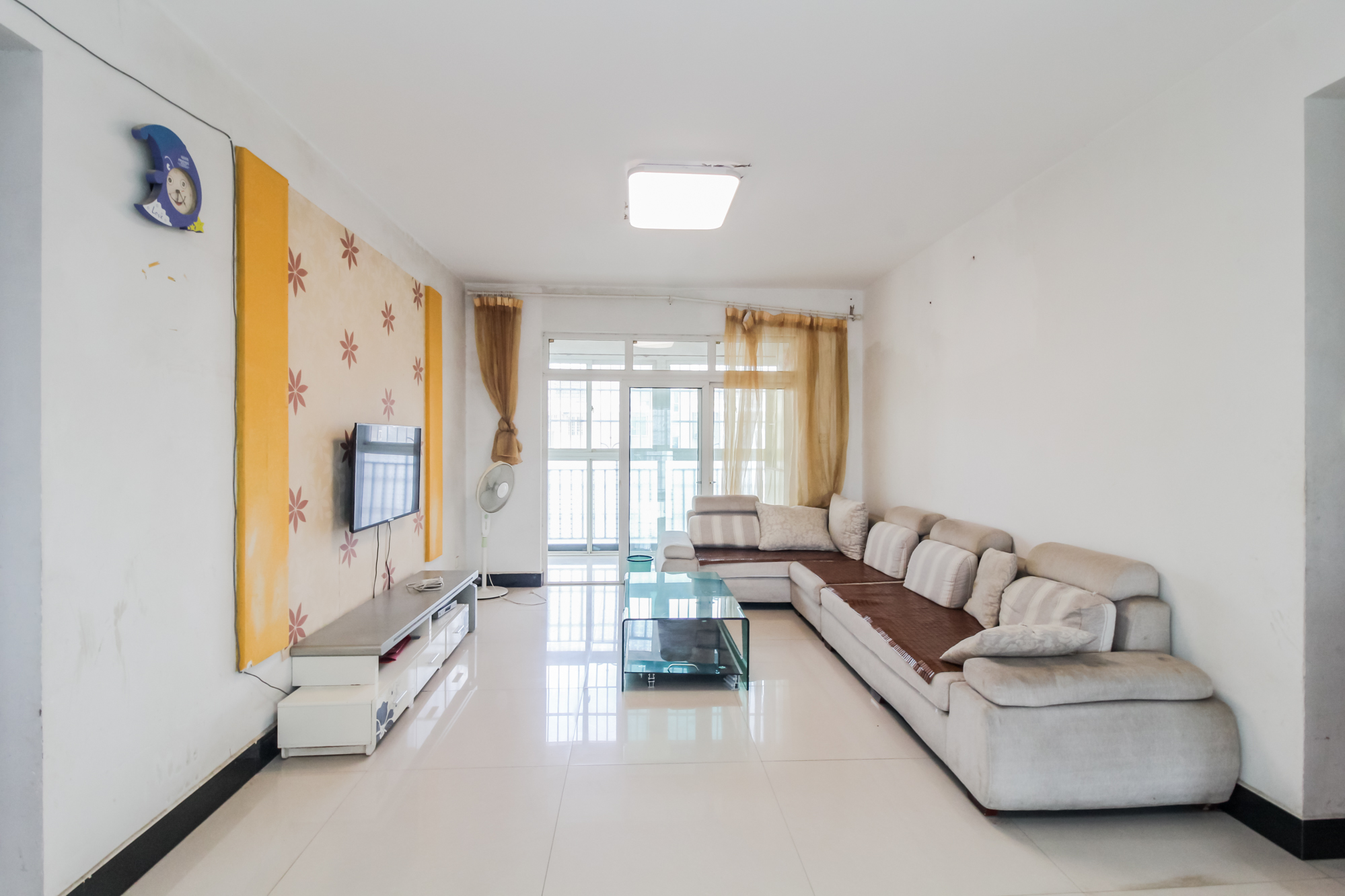 方略学府佳境 2室2厅1卫 49.78万 方略学府佳境 2室2厅1卫 49.78万客厅