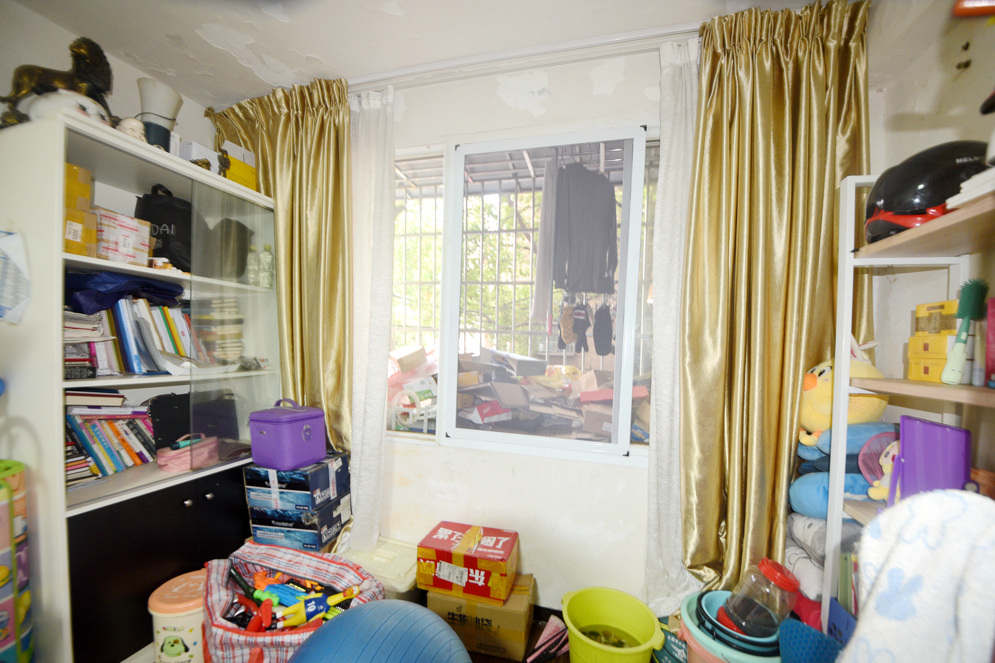 华达家园  3室2厅2卫    67.8万阳台