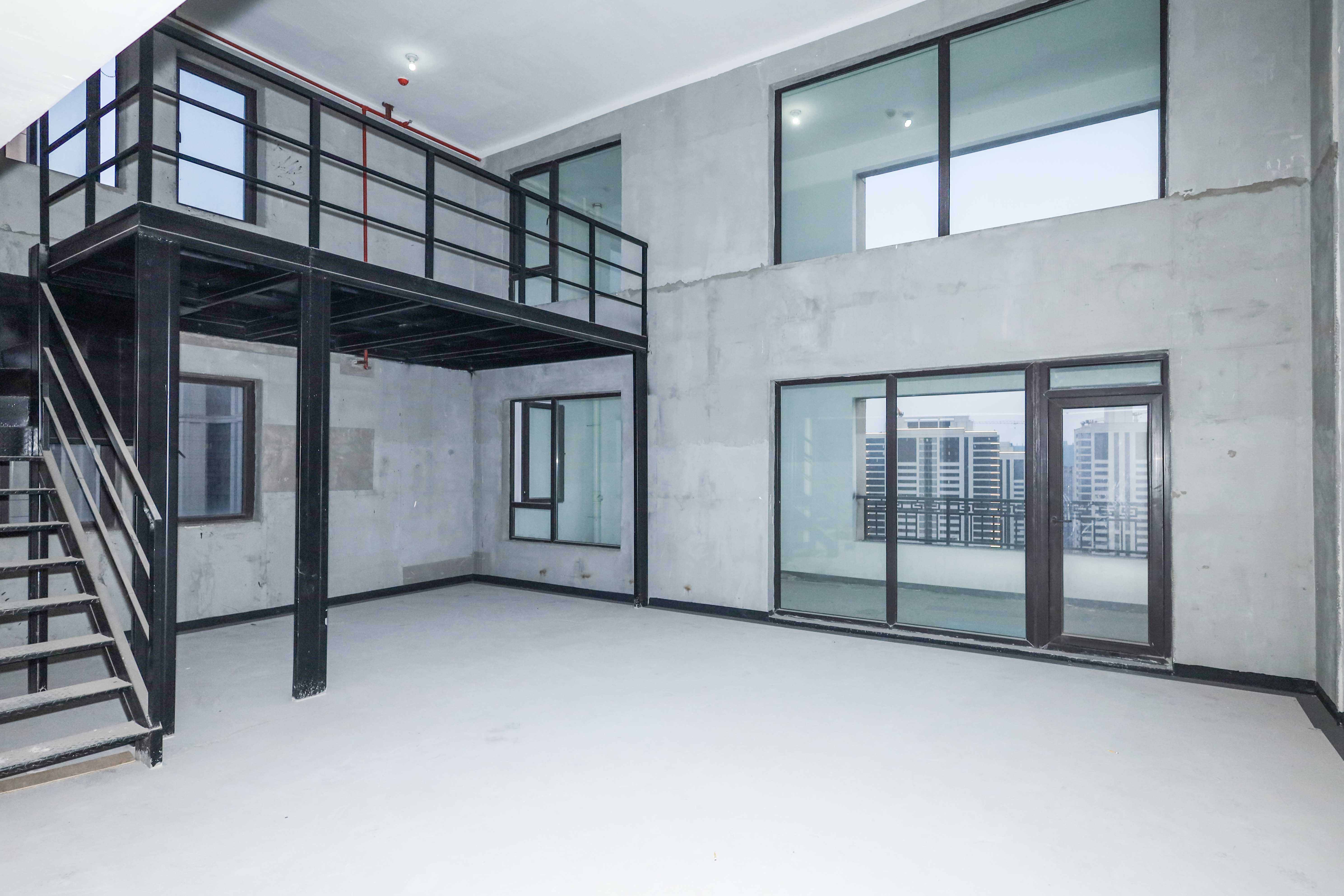 建发央著 5室2厅1厨3卫 408.00万客厅