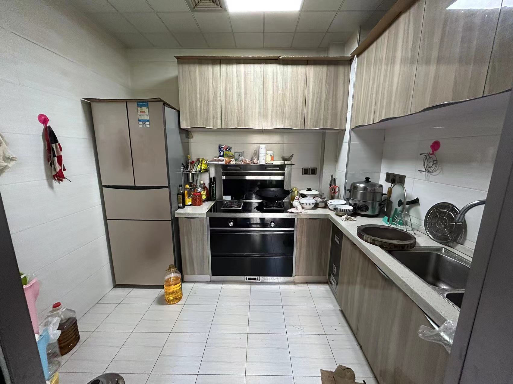 奥园广场 4室2厅2卫 72.5万 奥园广场 4室2厅2卫 72.5万室内图