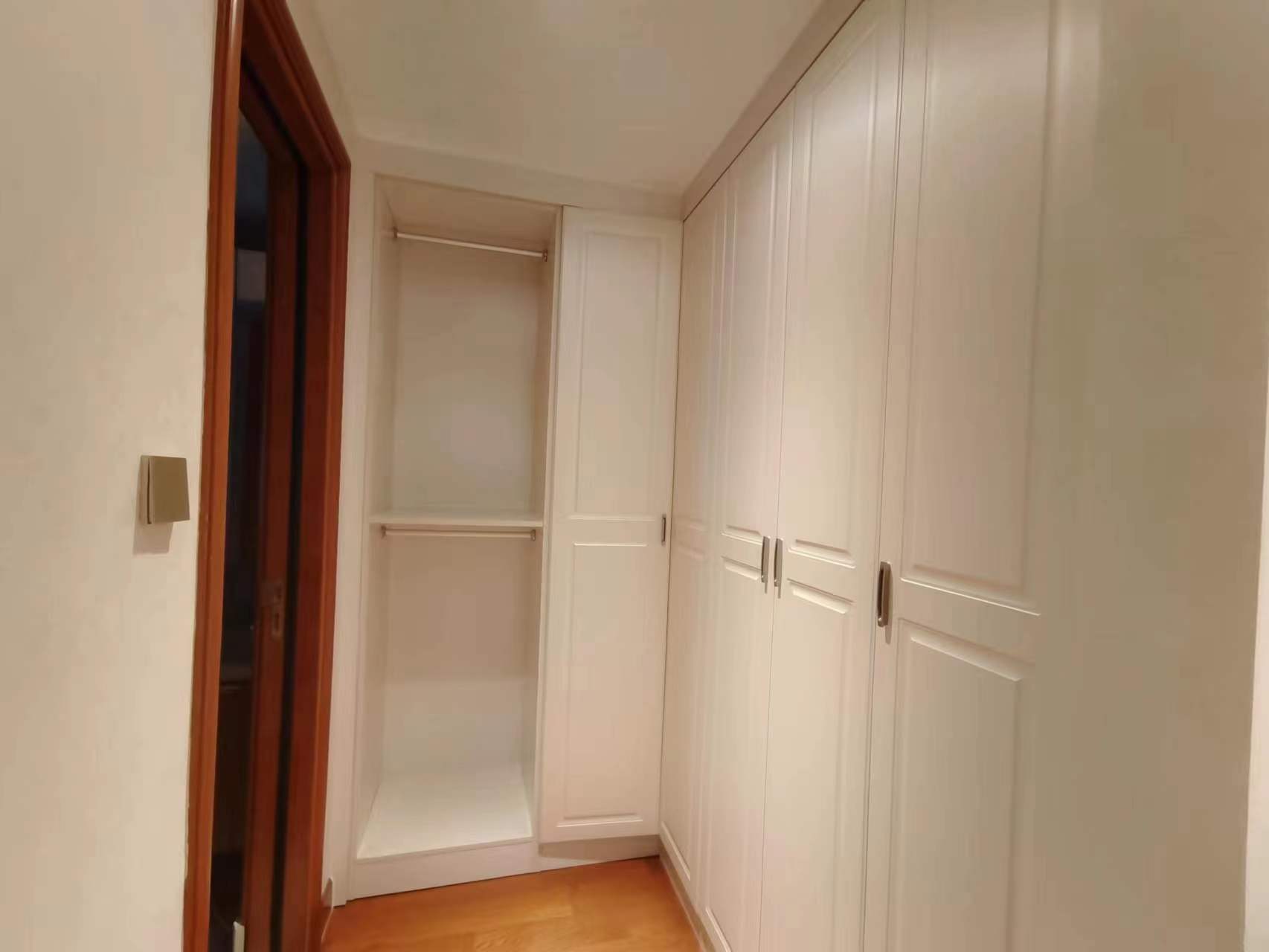 恒大华府 3室2厅2卫 100.00万 恒大华府 3室2厅2卫 100.00万室内图