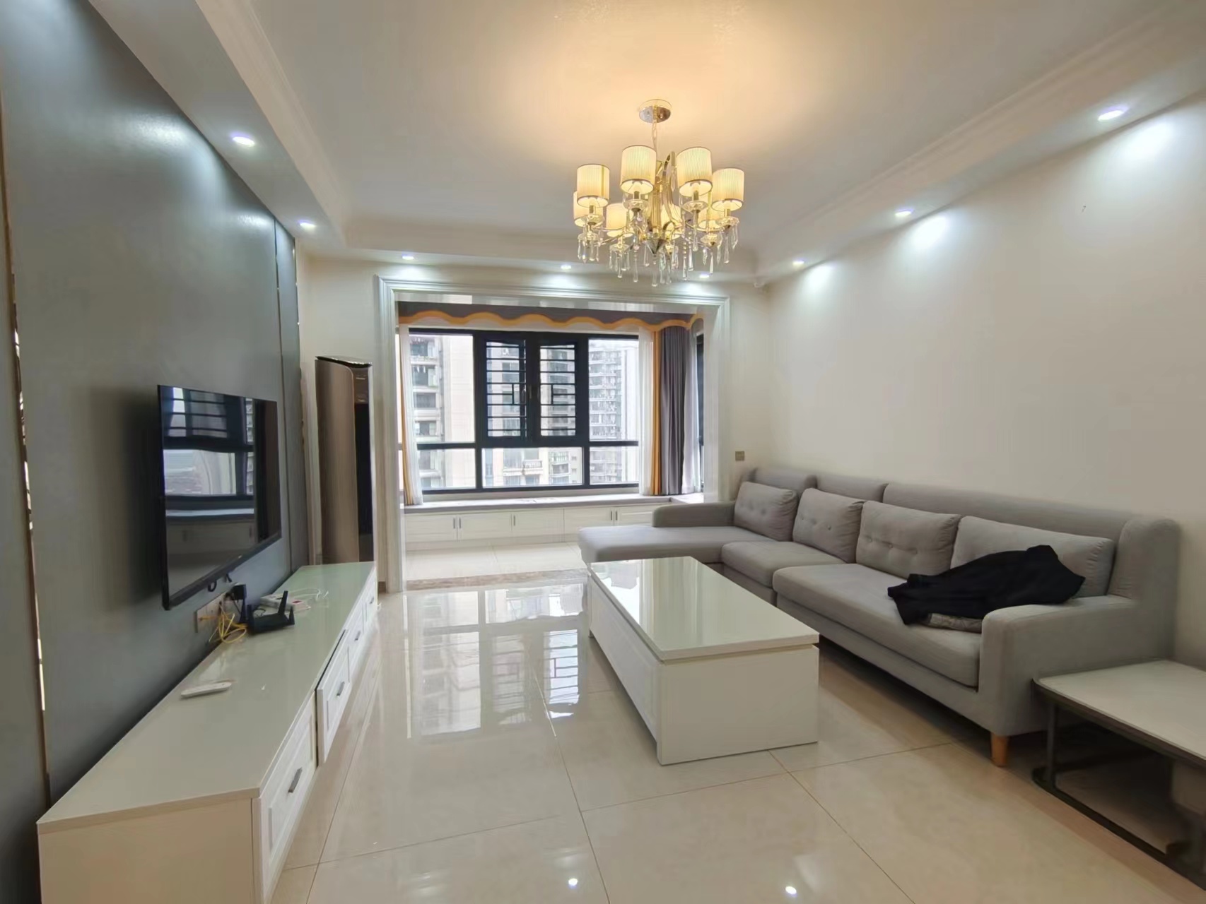 恒大华府 3室2厅2卫 100.00万 恒大华府 3室2厅2卫 100.00万室内图