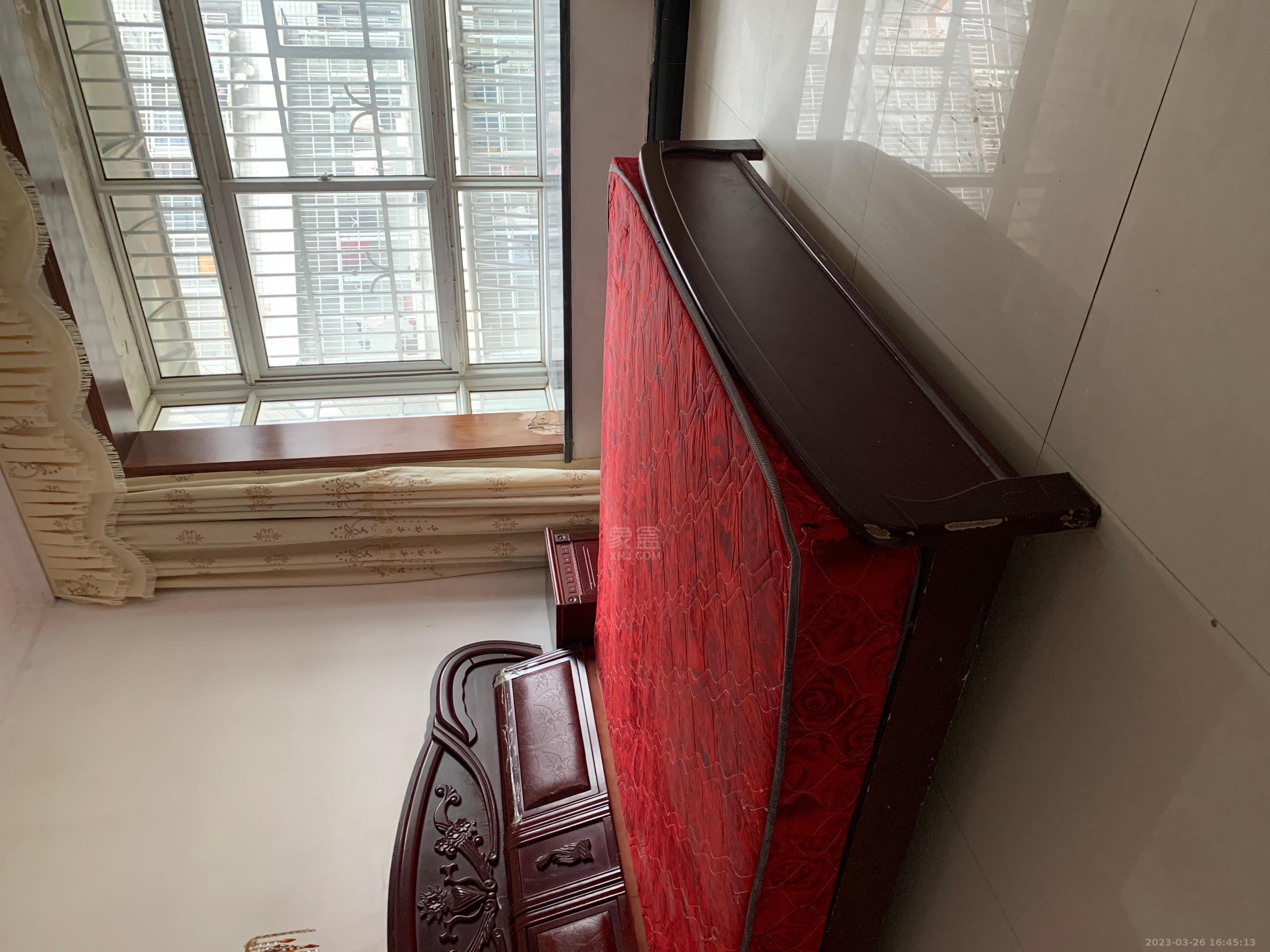 东环新城  3室2厅1卫   1000.00元/月室内图