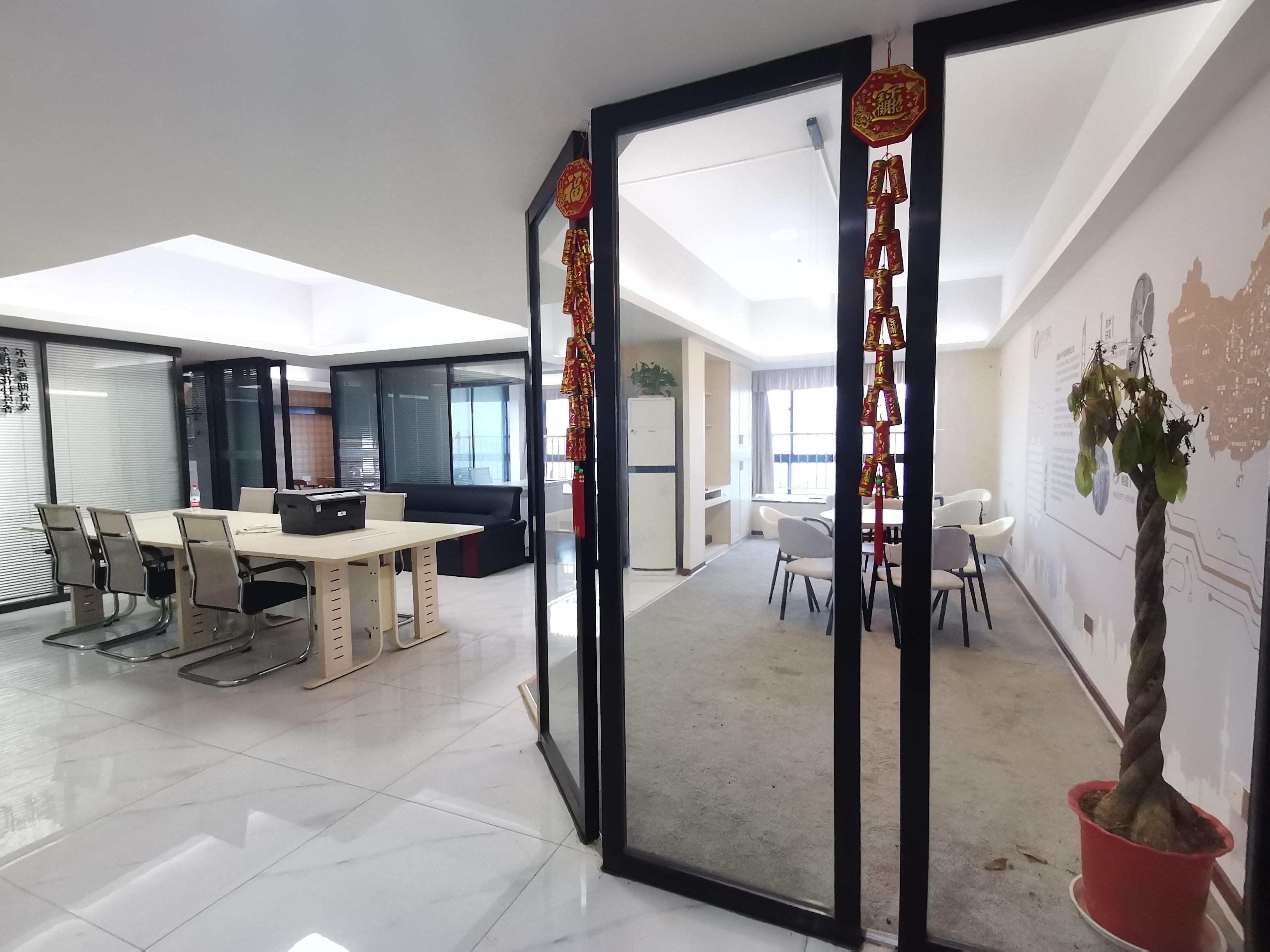 慈善大厦  1室1厅1卫   29.00万 慈善大厦  1室1厅1卫   29.00万室内图