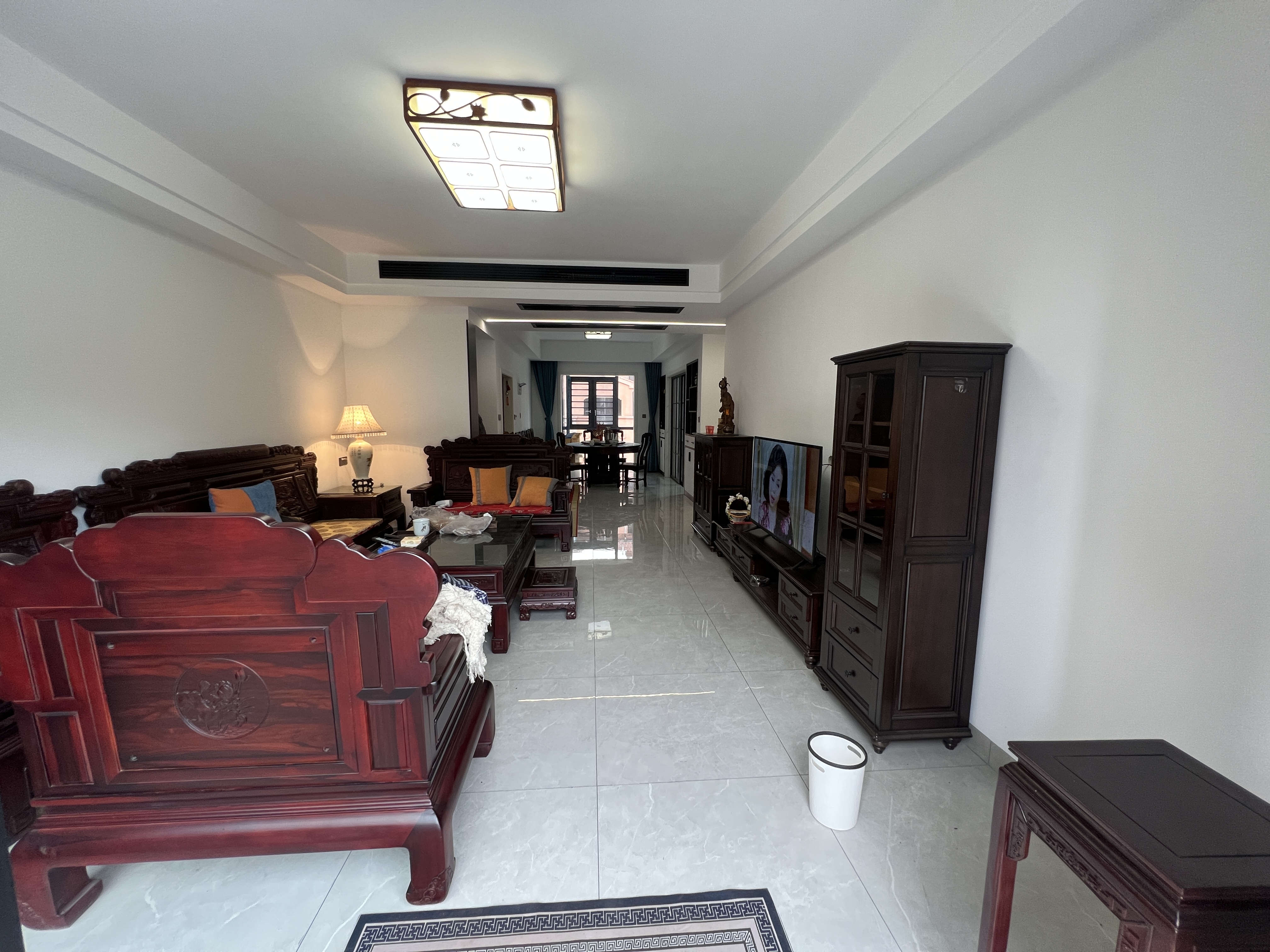 金水湾 4室2厅2卫 148.00万 金水湾 4室2厅2卫 148.00万客厅