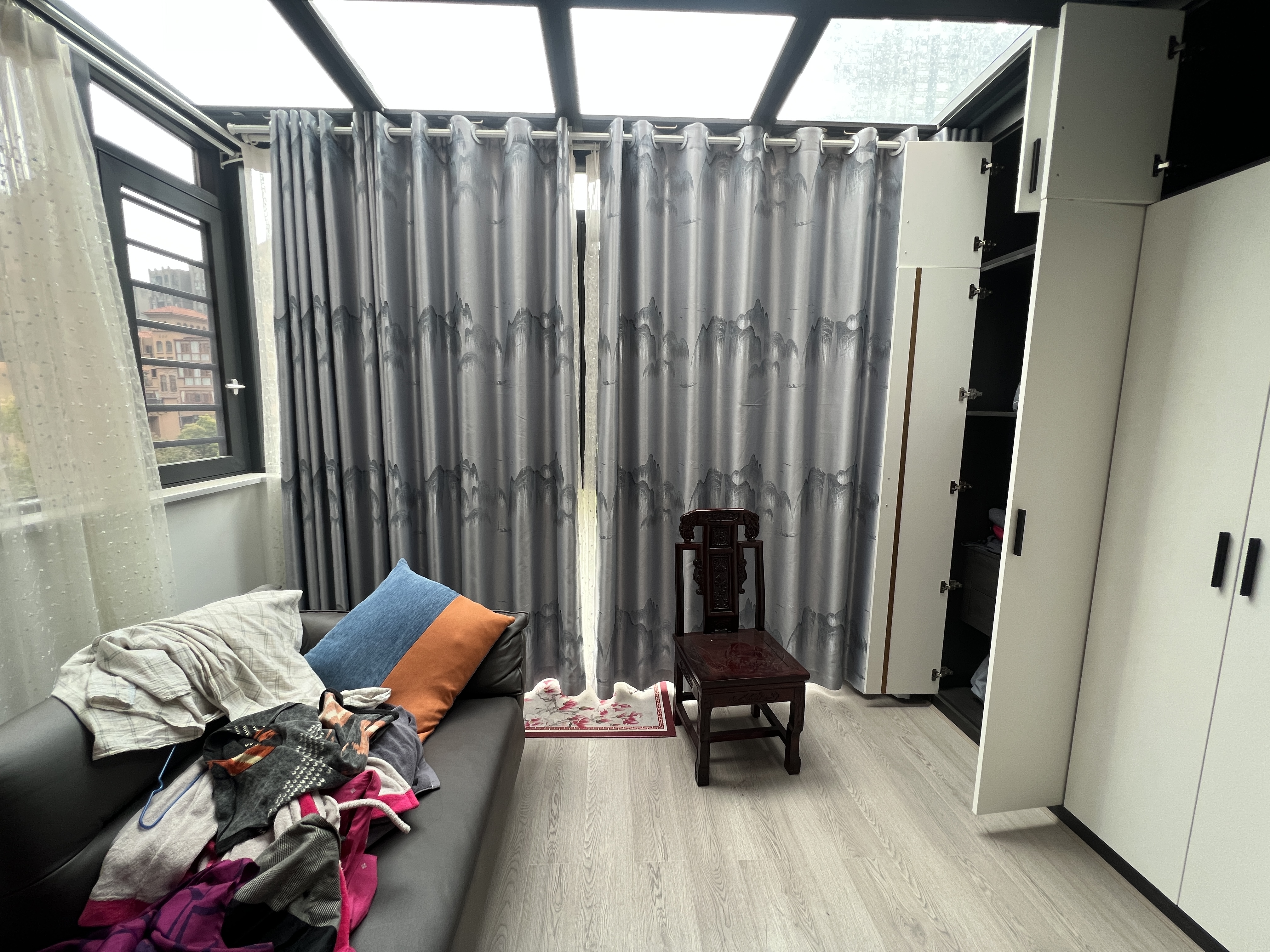 金水湾 4室2厅2卫 148.00万 金水湾 4室2厅2卫 148.00万客厅