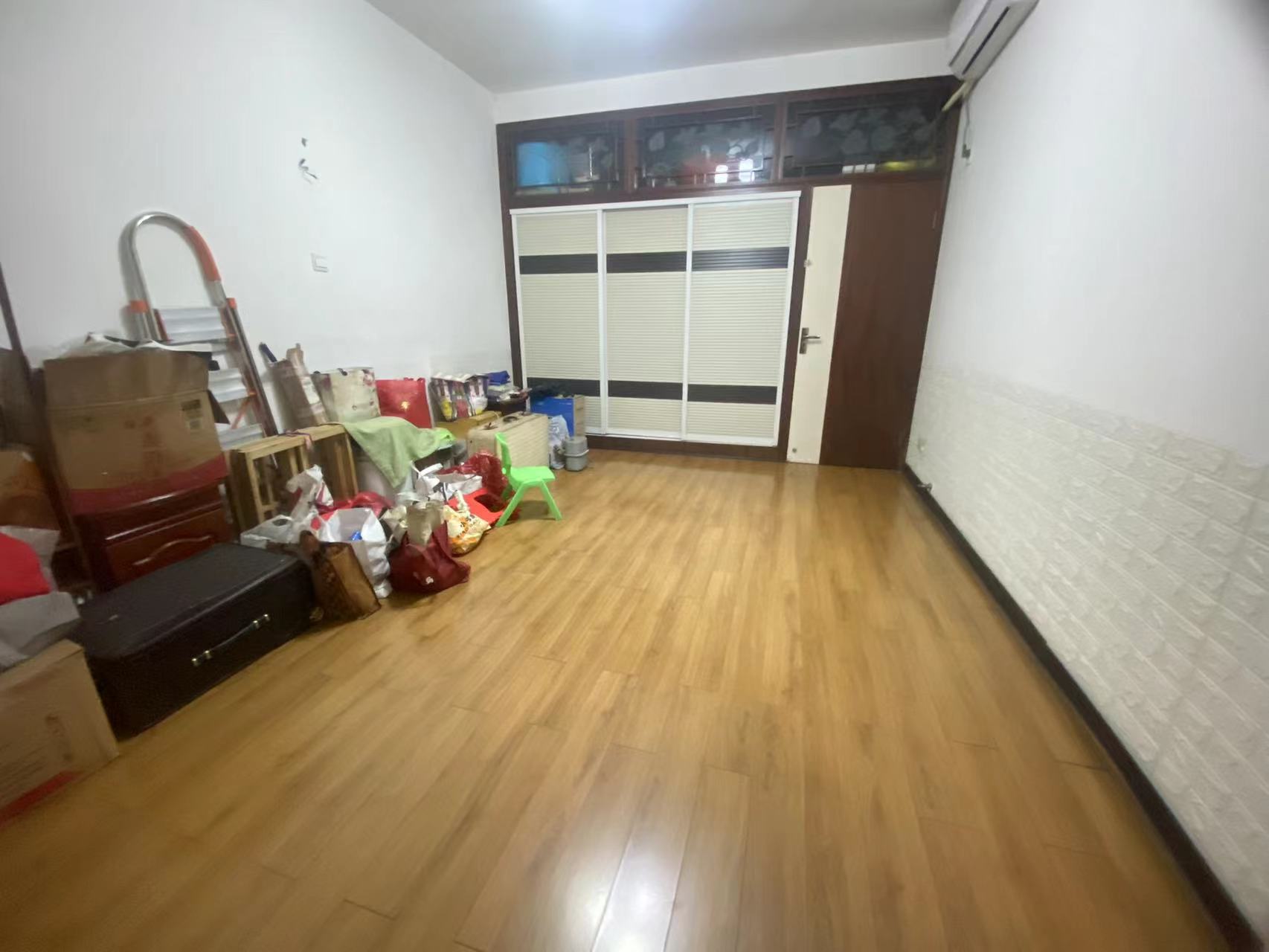 仁和小区  3室2厅1卫   46.80万室内图