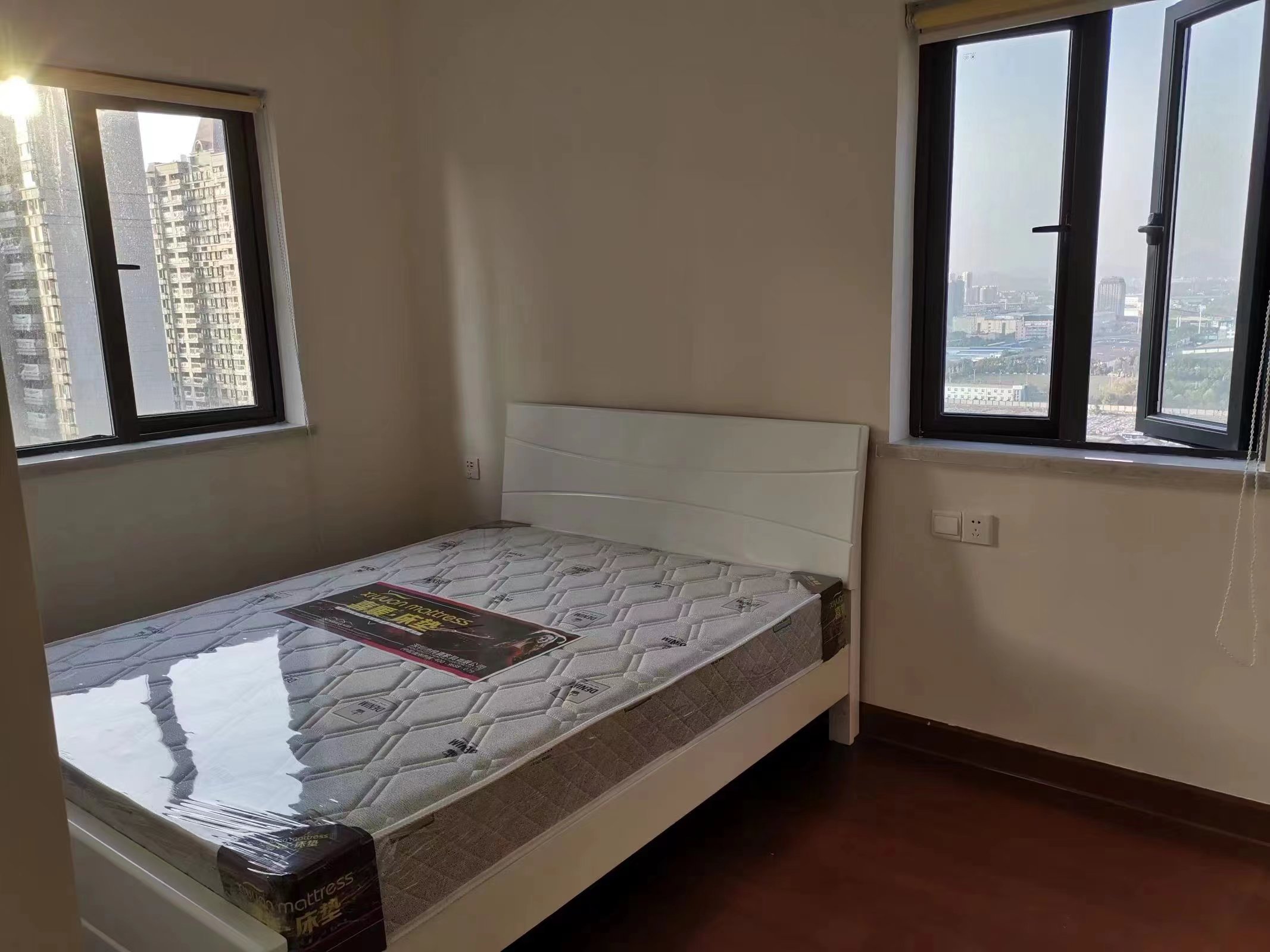 恒大华府 4室2厅2卫 133.00万 恒大华府 4室2厅2卫 133.00万室内图