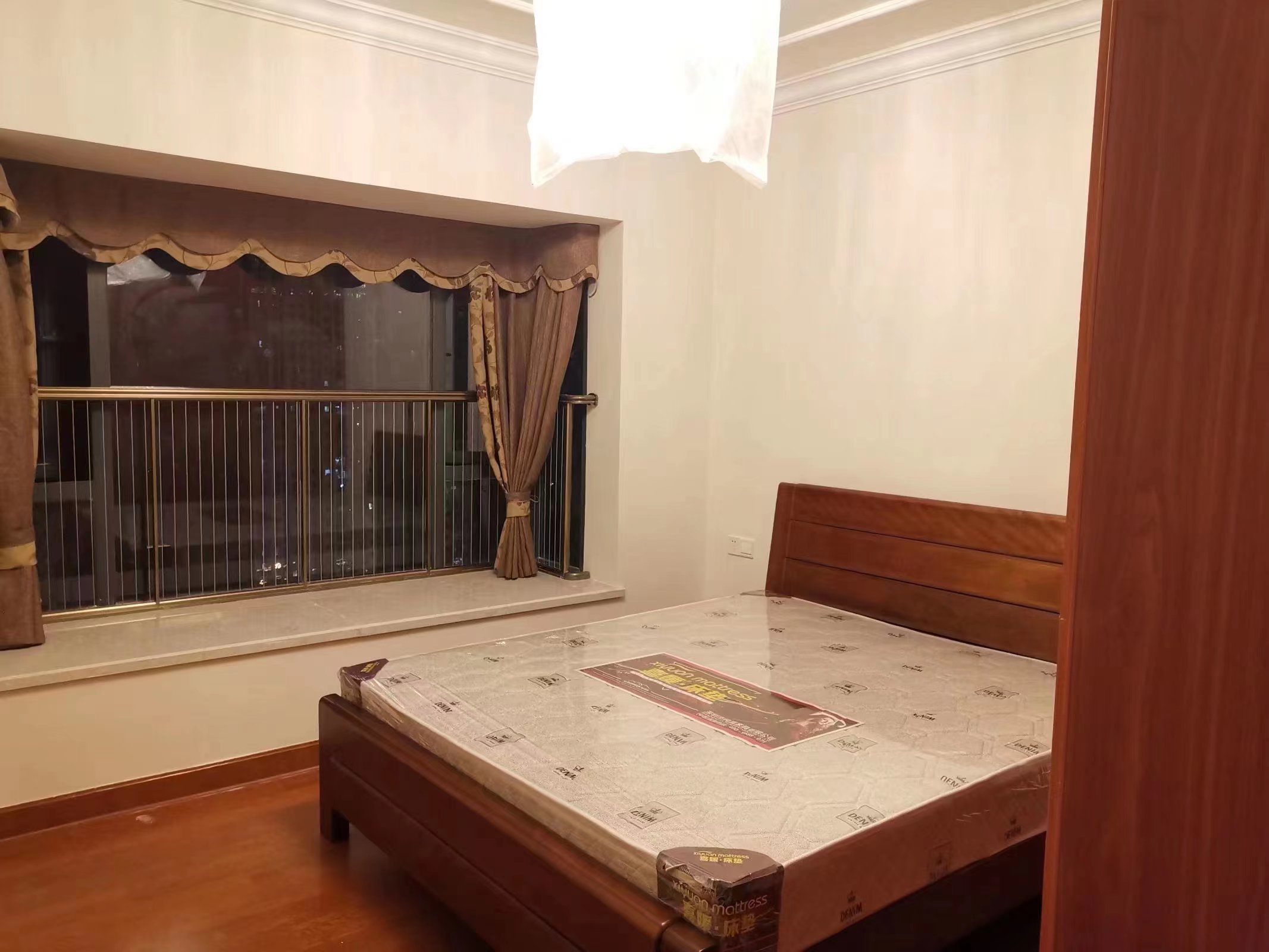 恒大华府 4室2厅2卫 133.00万 恒大华府 4室2厅2卫 133.00万室内图