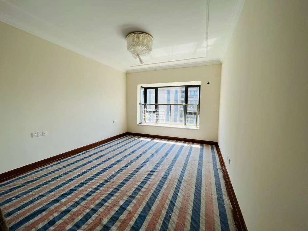 恒大华府 4室2厅2卫 160.00万 恒大华府 4室2厅2卫 160.00万室内图