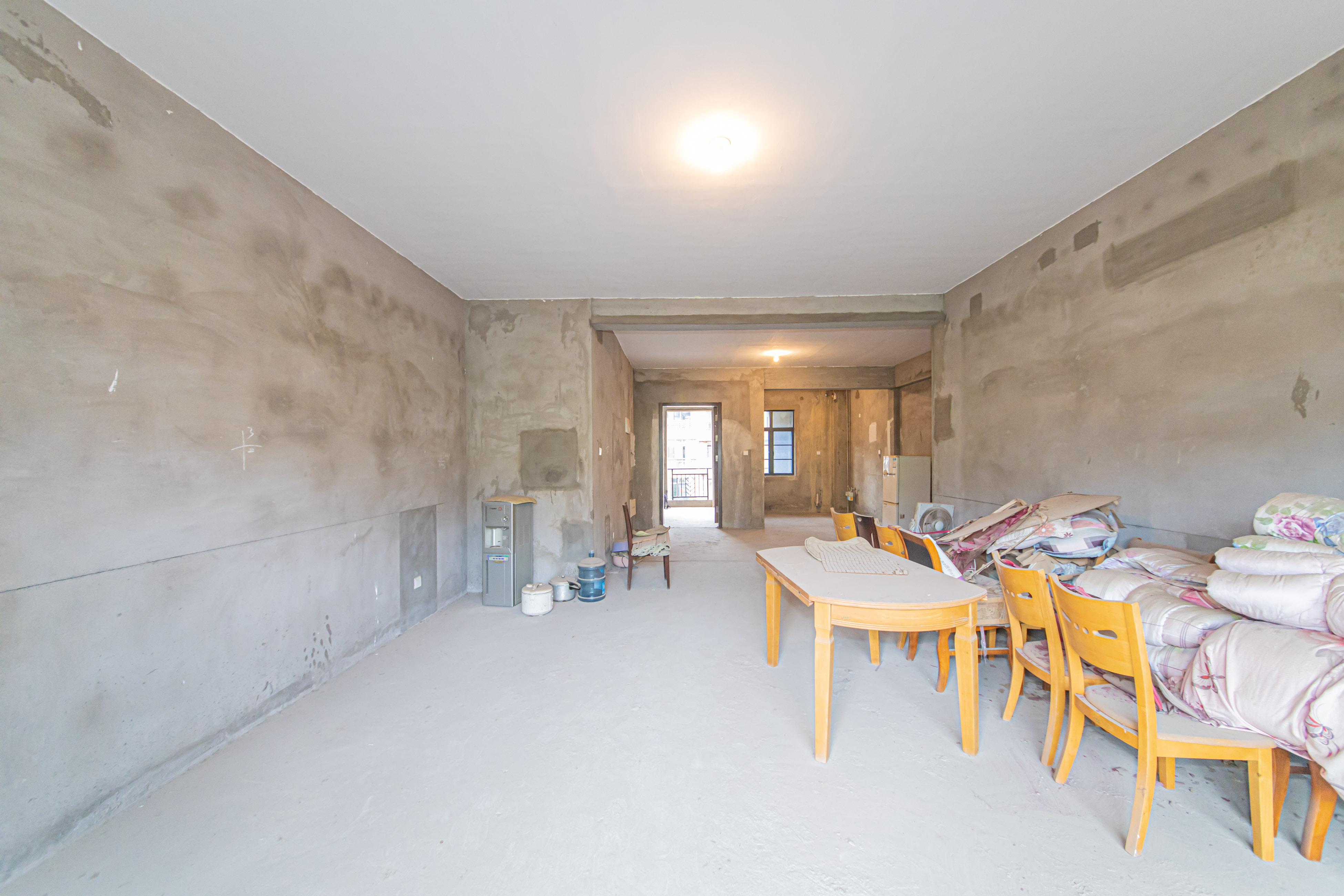 中建芙蓉和苑  4室2厅3卫    315.97万客厅