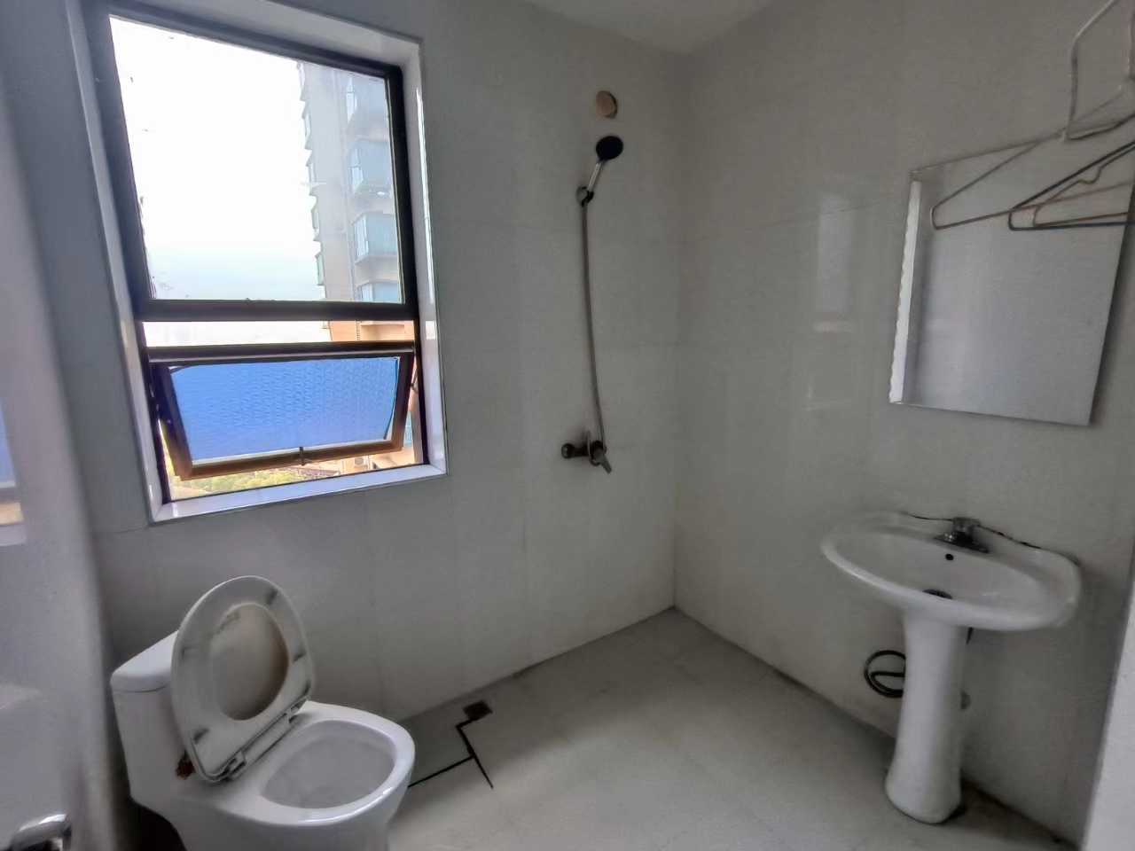 水岸花城(翠堤湾) 3室2厅1卫 41.00万 水岸花城(翠堤湾) 3室2厅1卫 41.00万室内图