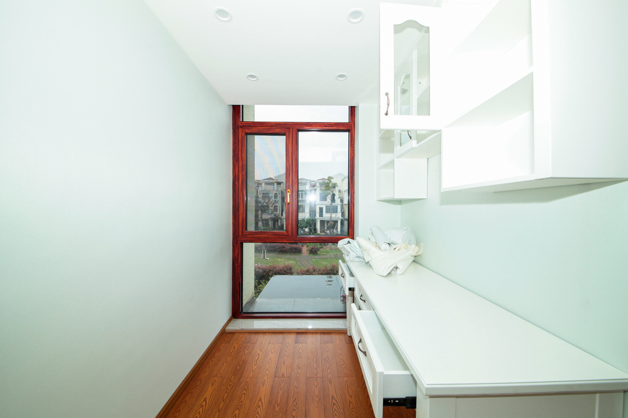 碧桂园威尼斯城  4室2厅1卫   398.00万 碧桂园威尼斯城  4室2厅1卫   398.00万卧室