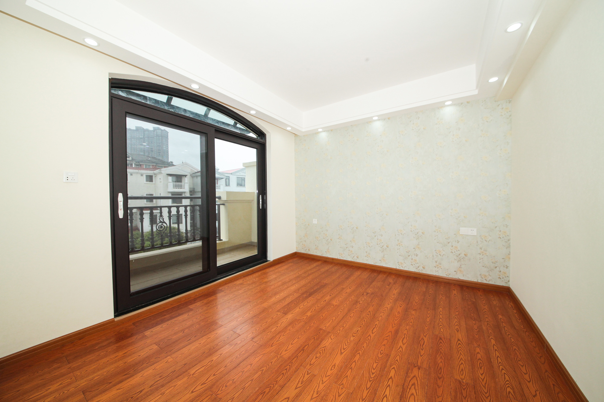 碧桂园威尼斯城  4室2厅1卫   398.00万 碧桂园威尼斯城  4室2厅1卫   398.00万卧室