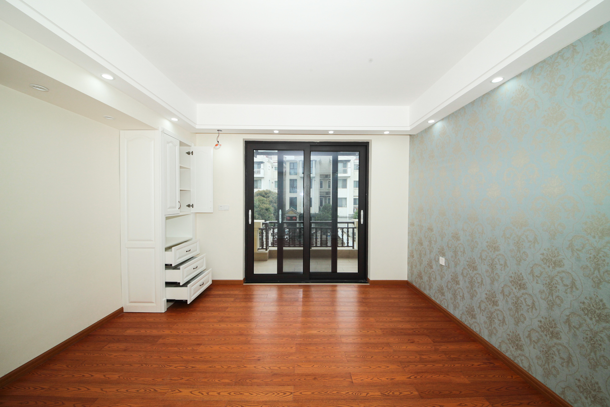 碧桂园威尼斯城  4室2厅1卫   398.00万 碧桂园威尼斯城  4室2厅1卫   398.00万卧室