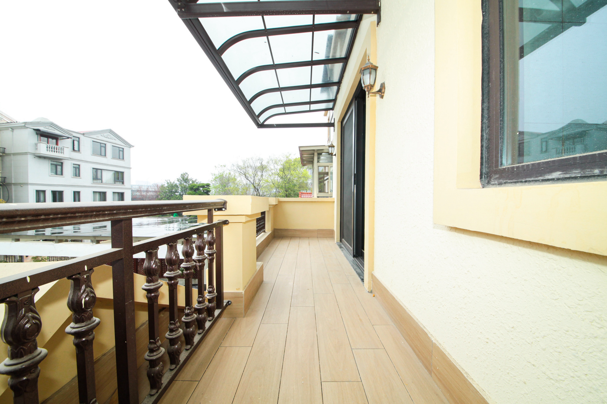 碧桂园威尼斯城  4室2厅1卫   398.00万 碧桂园威尼斯城  4室2厅1卫   398.00万阳台