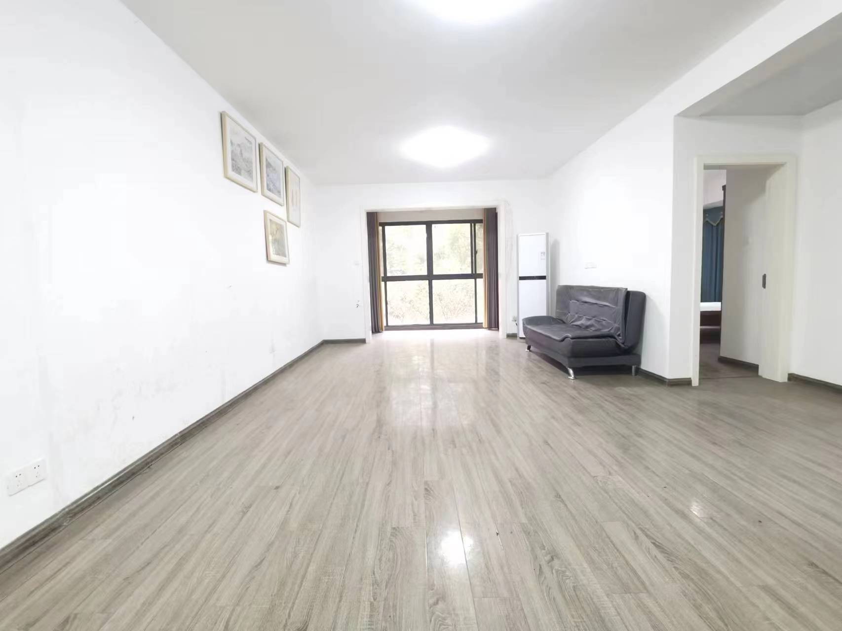 印象华都 3室2厅1卫 36.80万 印象华都 3室2厅1卫 36.80万室内图