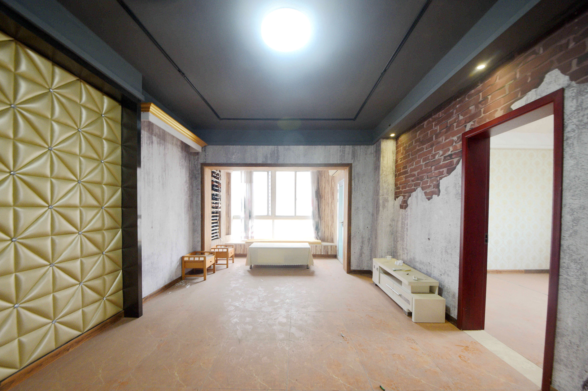 远能锦座(远能水岸金座)  2室1厅1卫    62.6万客厅