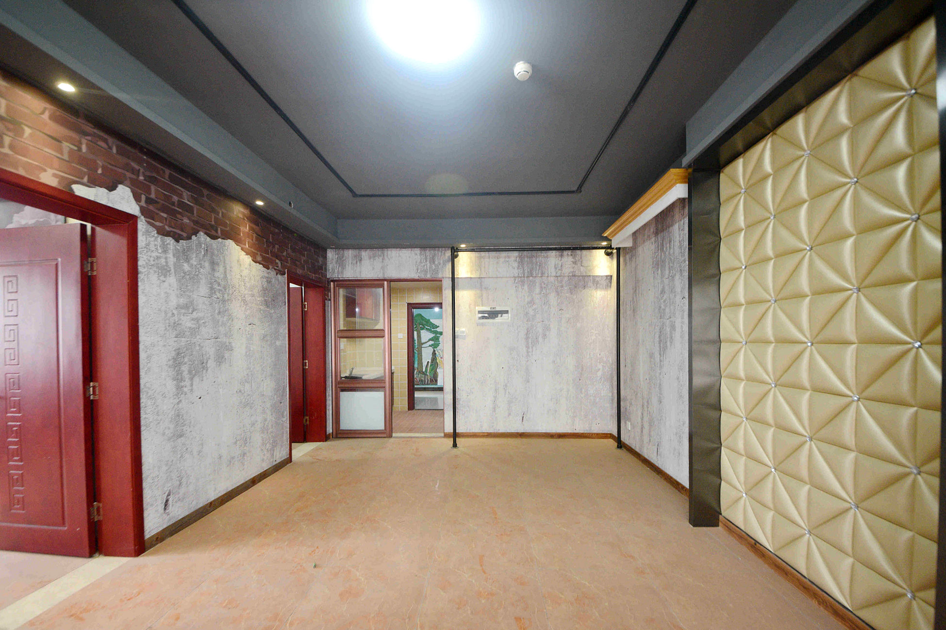 远能锦座(远能水岸金座)  2室1厅1卫    62.6万客厅