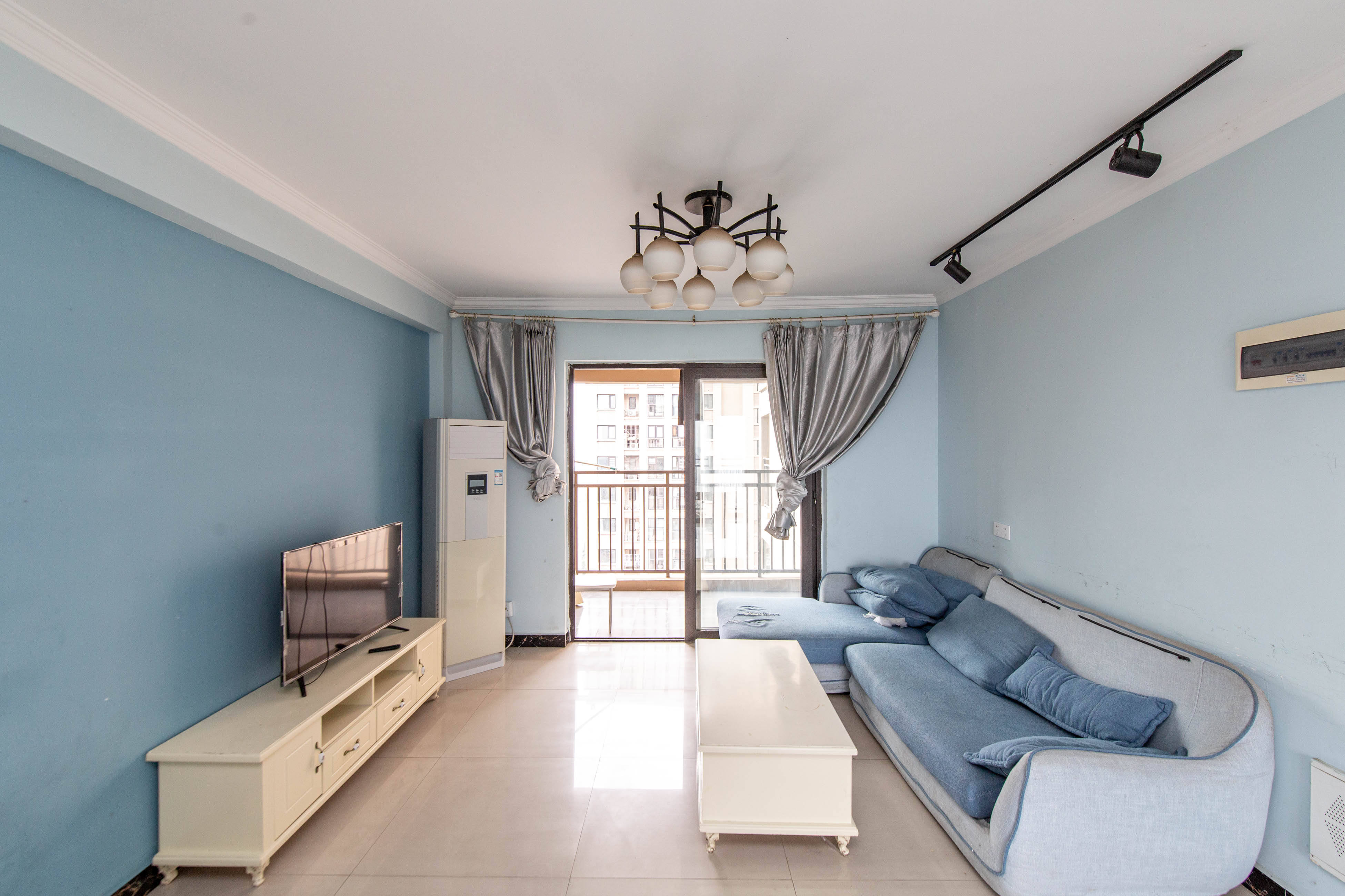 旭辉香樟公馆  4室2厅2卫    148.0万客厅