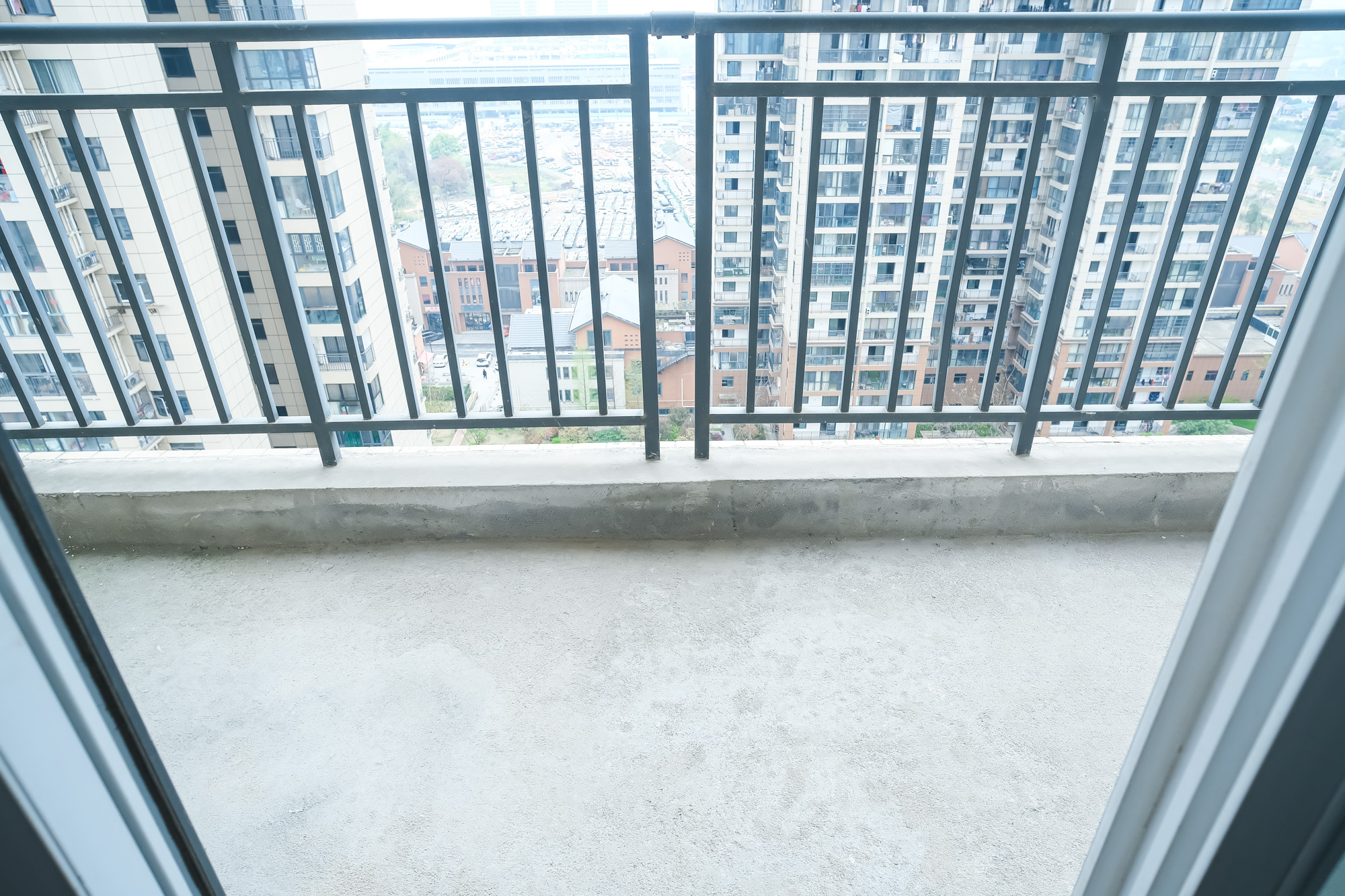 和悦城(蟠龙景苑) 3室2厅1卫 80.0万 和悦城(蟠龙景苑) 3室2厅1卫 80.0万阳台