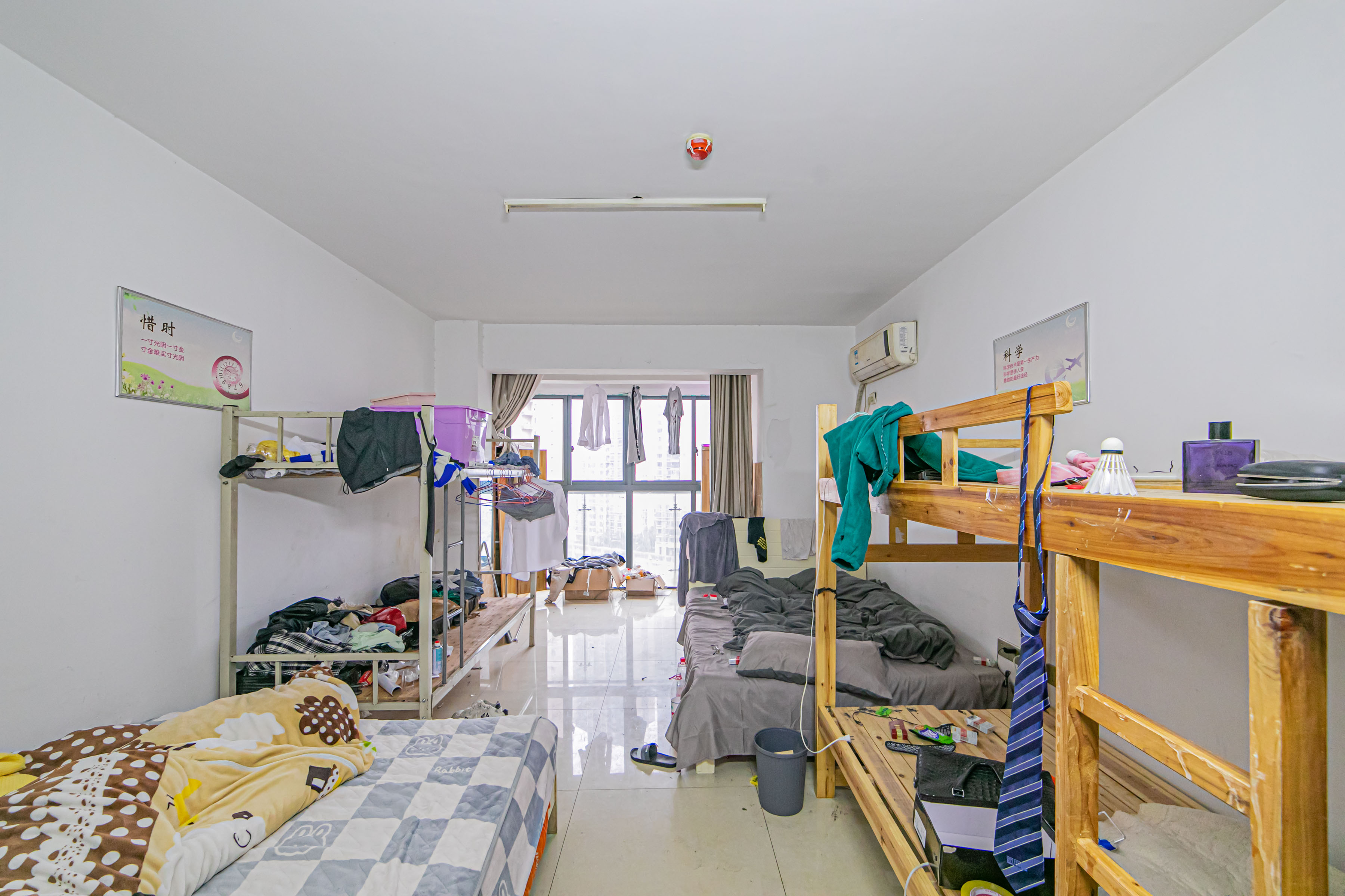 北辰三角洲E5区  2室2厅1卫   142.00万