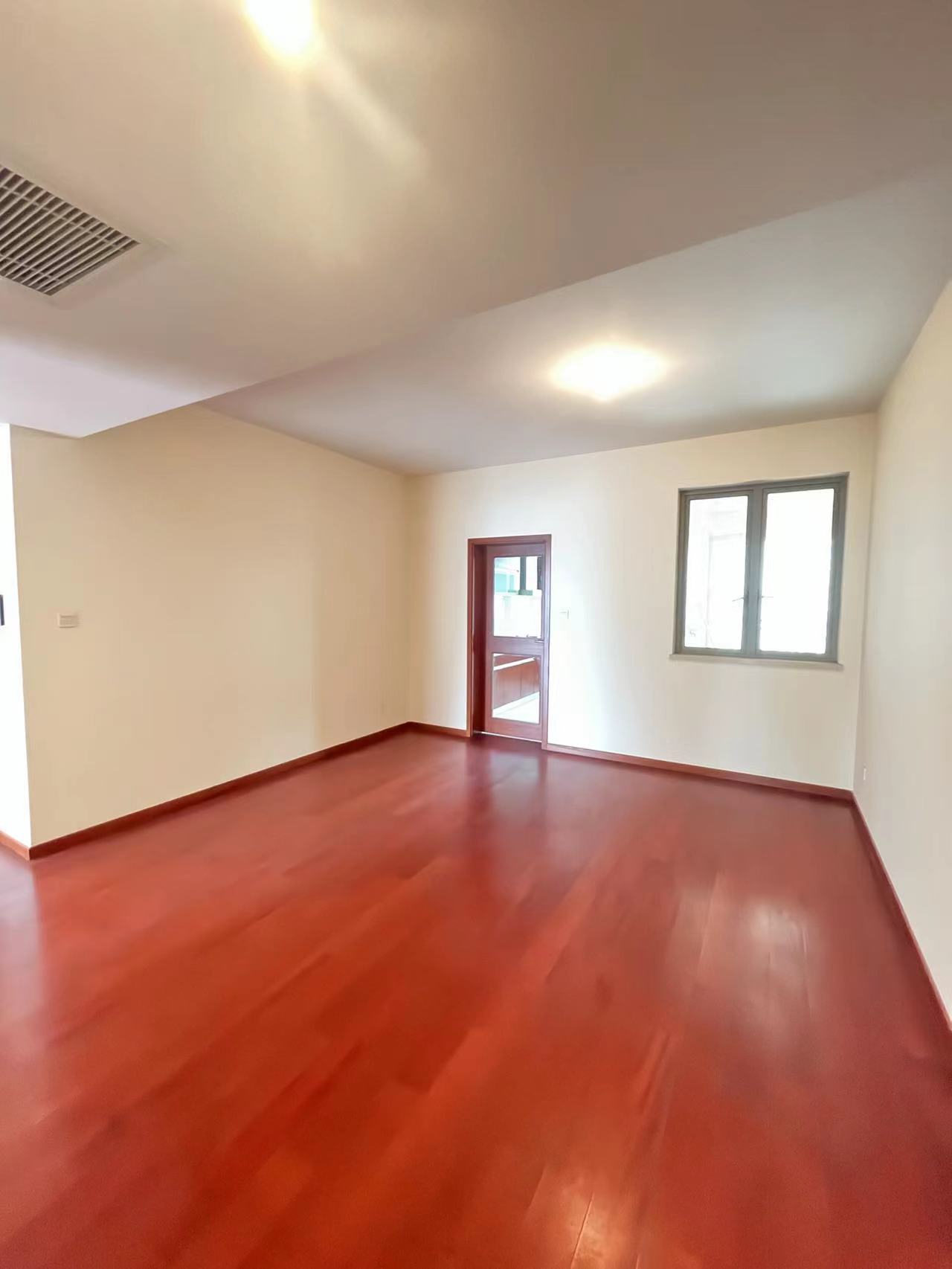 晋合湘水湾一期 0室0厅0卫 268.0万 晋合湘水湾一期 0室0厅0卫 268.0万室内图