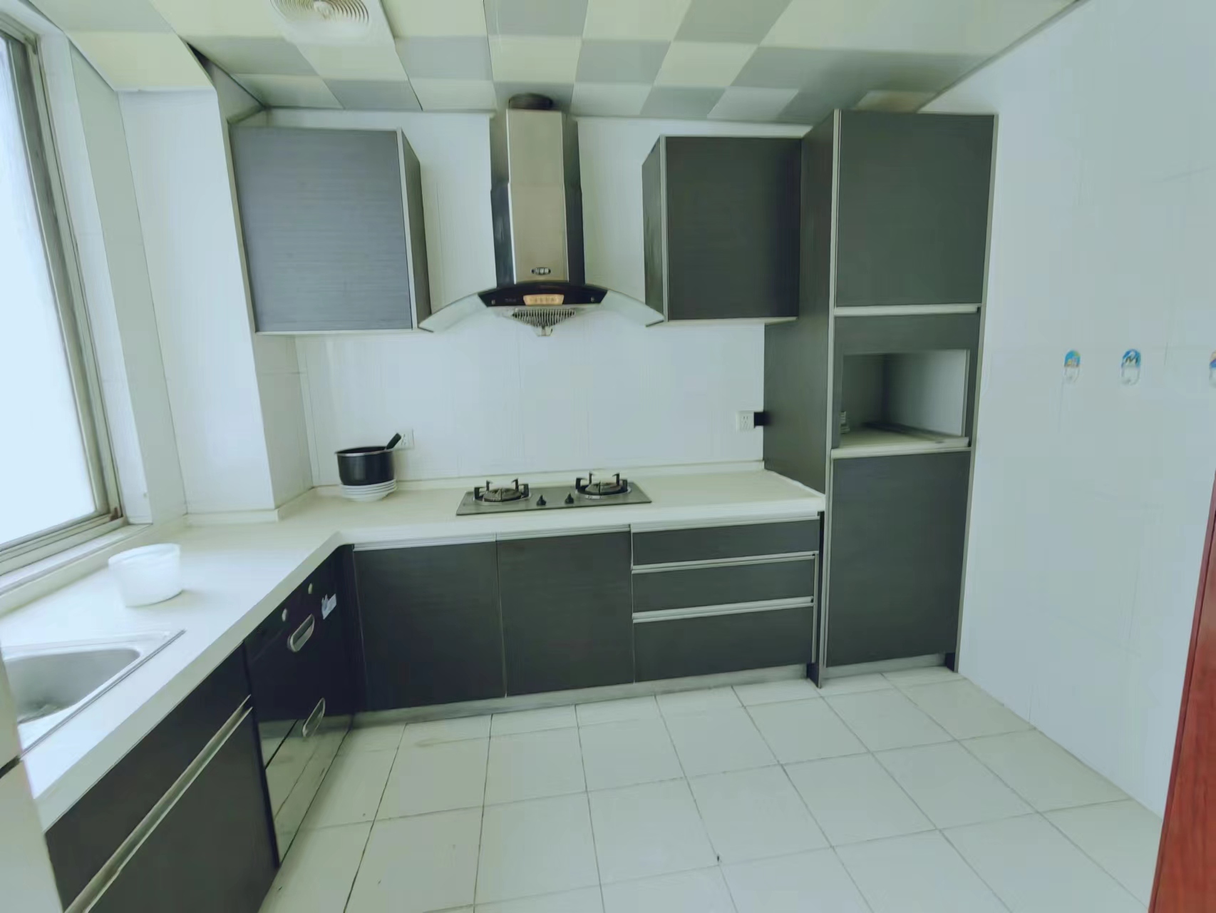 伟大国际 4室2厅2卫 78.00万 伟大国际 4室2厅2卫 78.00万室内图