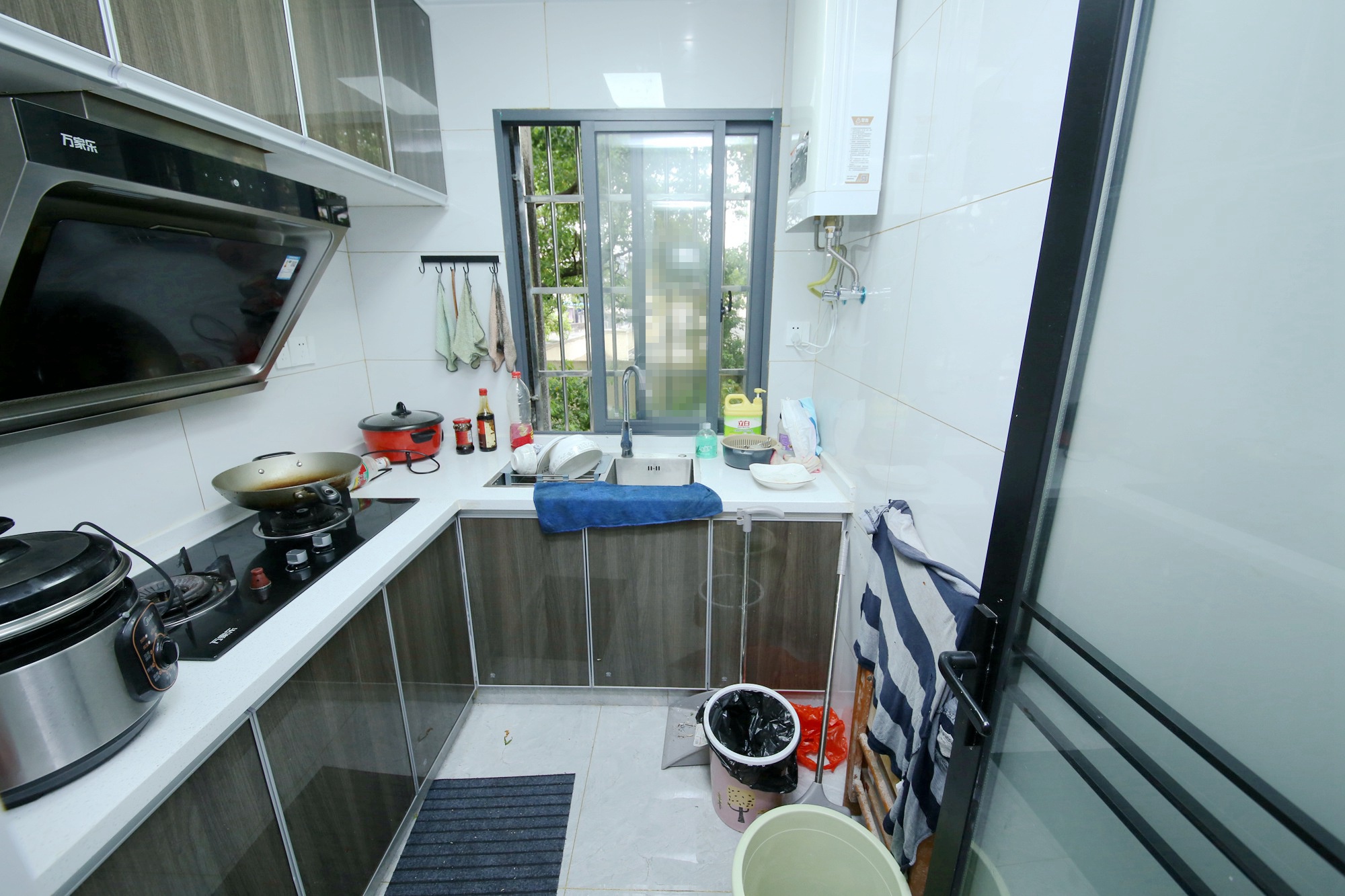 燕山街社区  2室2厅1卫   60.00万厨房