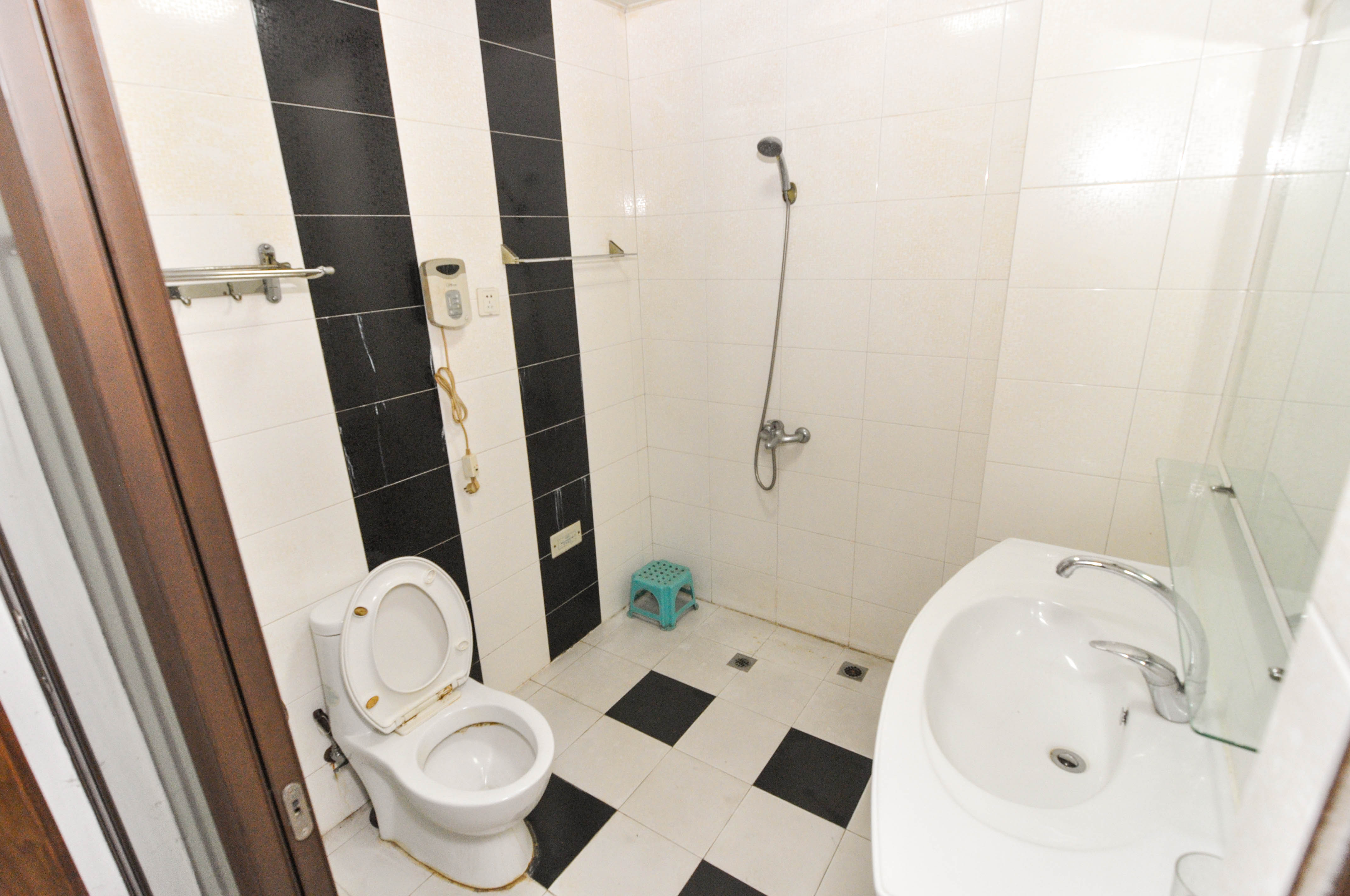 麓谷雅园  3室2厅2卫    90.8万卫生间