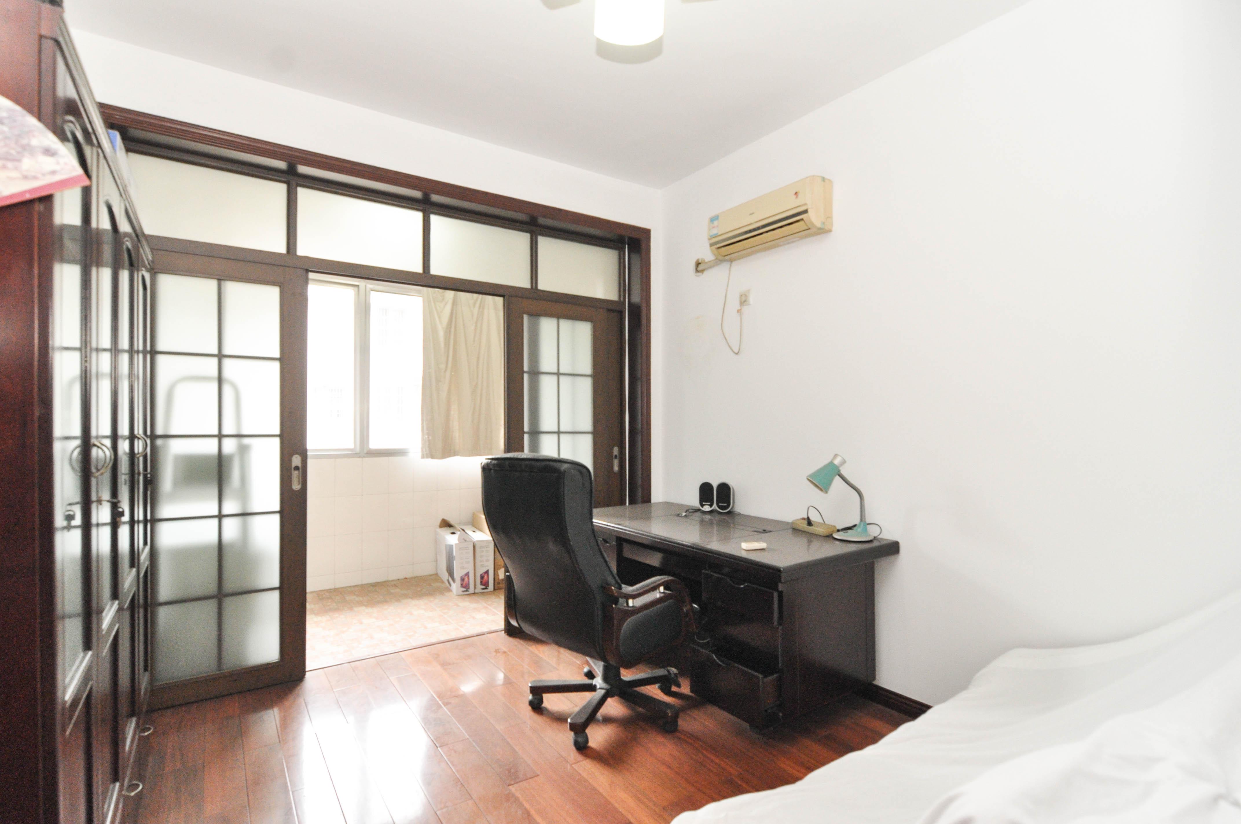 麓谷雅园  3室2厅2卫    90.8万卧室