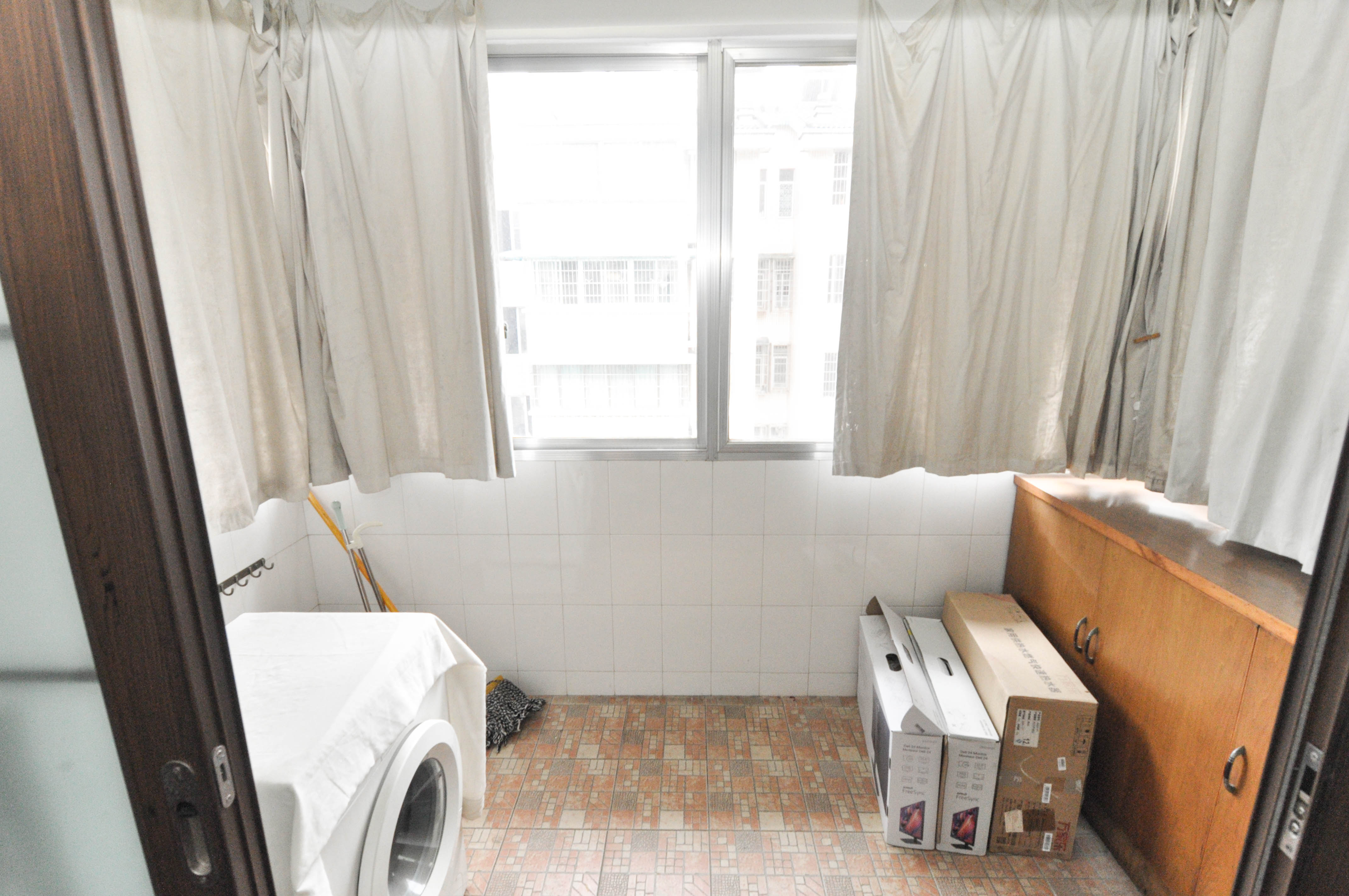 麓谷雅园  3室2厅2卫    90.8万卫生间