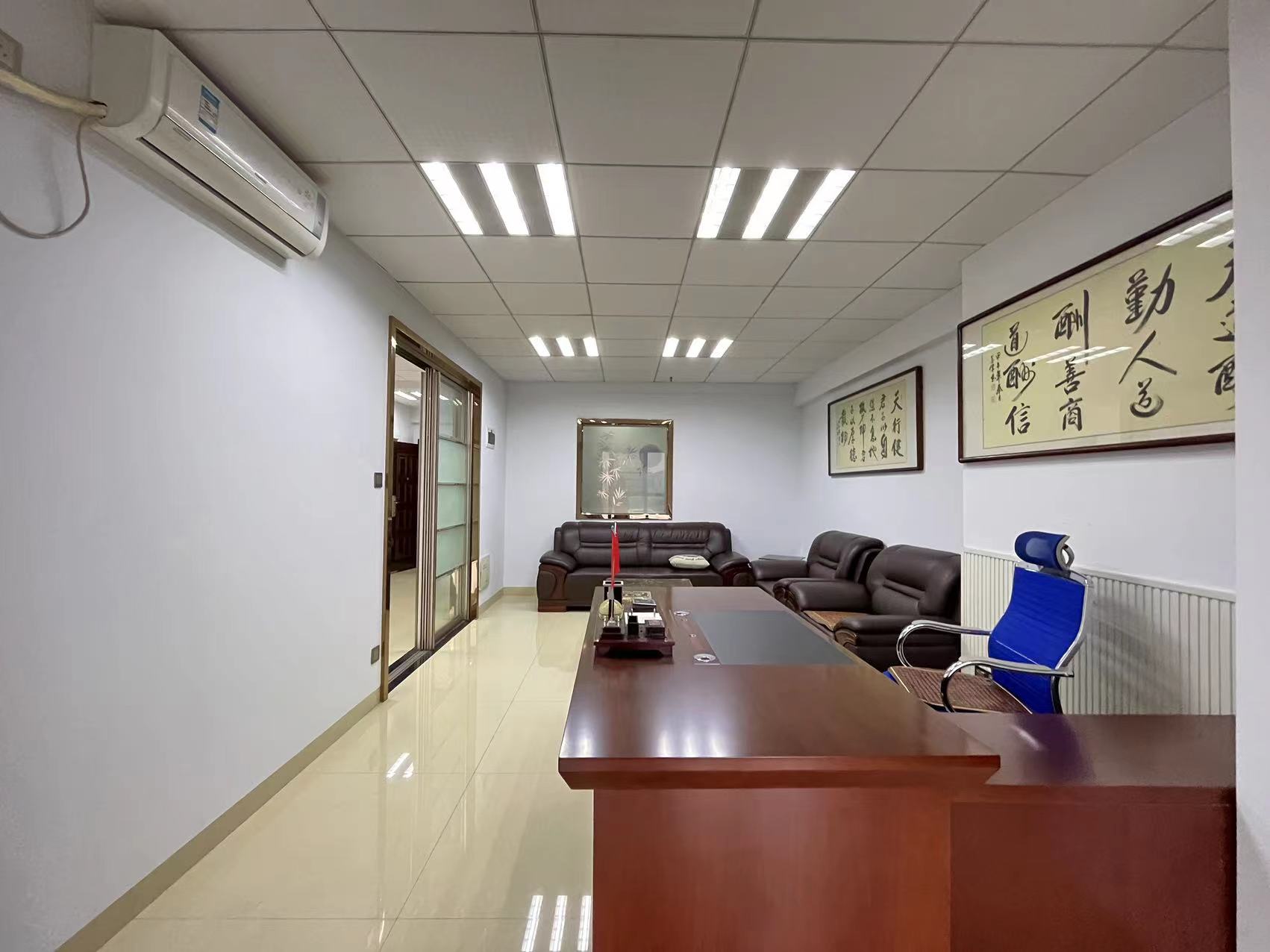 凯旋名门人民中路1006号 2室1厅1卫 43.00万 凯旋名门人民中路1006号 2室1厅1卫 43.00万室内图