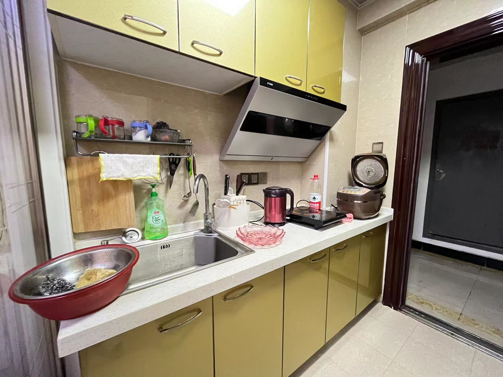 凯旋名门人民中路1006号 1室1厅1卫 22.00万 凯旋名门人民中路1006号 1室1厅1卫 22.00万室内图