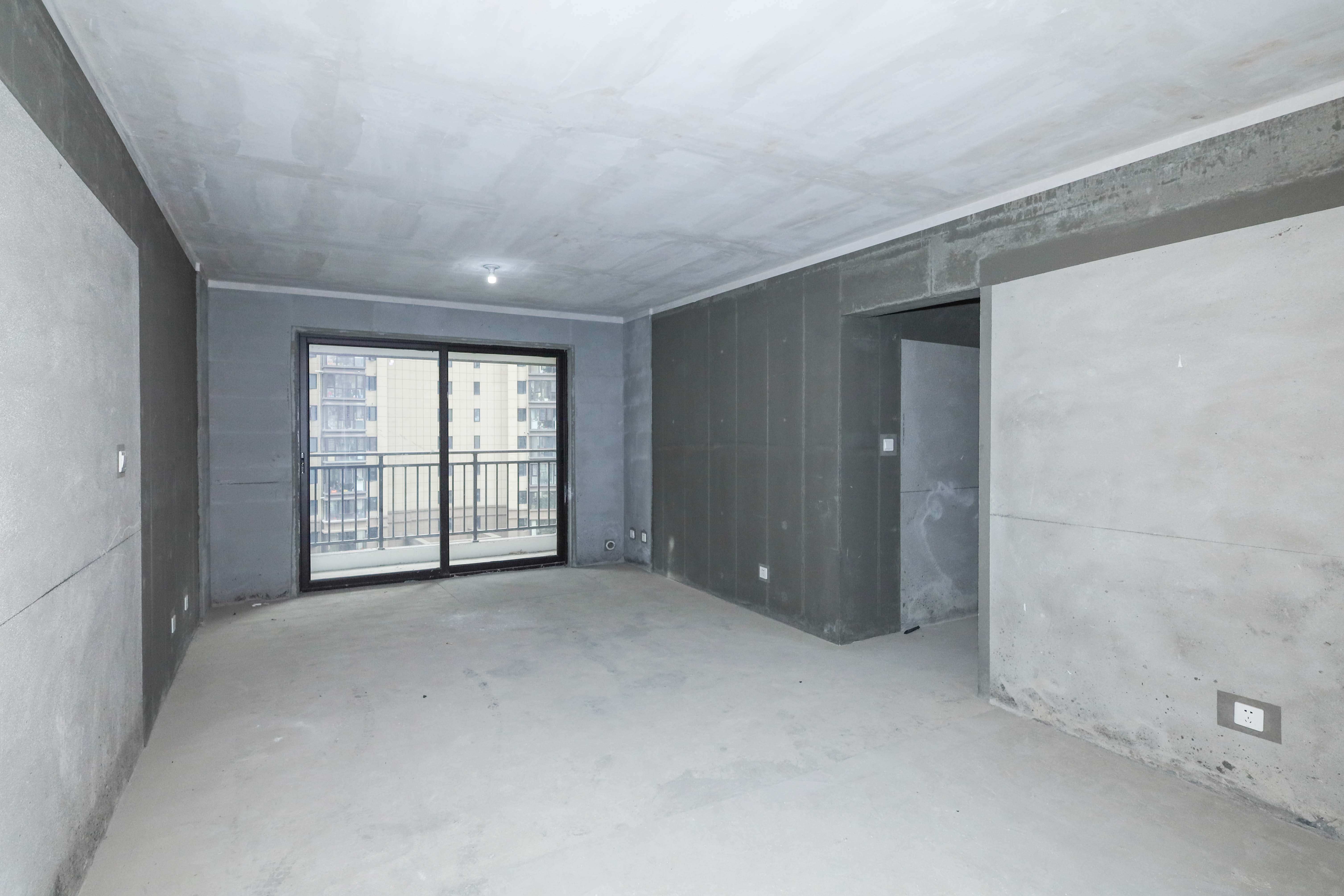中国铁建梅溪青秀三期  3室2厅2卫   172.00万客厅