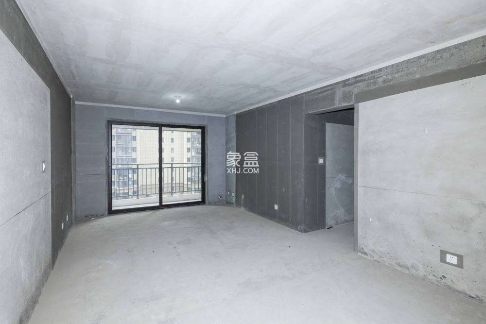 中國(guó)鐵建梅溪青秀三期  3室2廳2衛(wèi)   172.00萬(wàn)