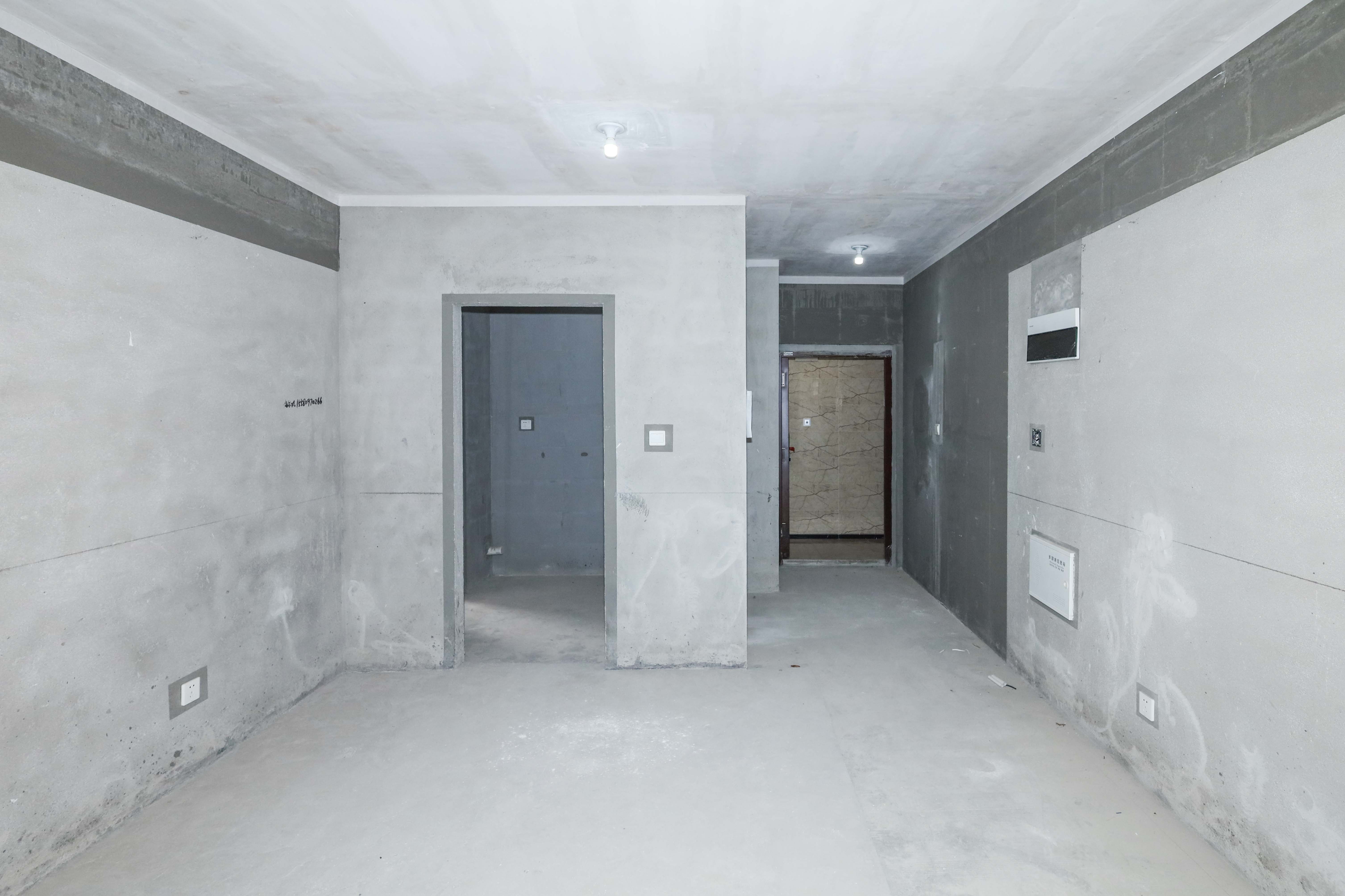 中国铁建梅溪青秀三期  3室2厅2卫   172.00万客厅