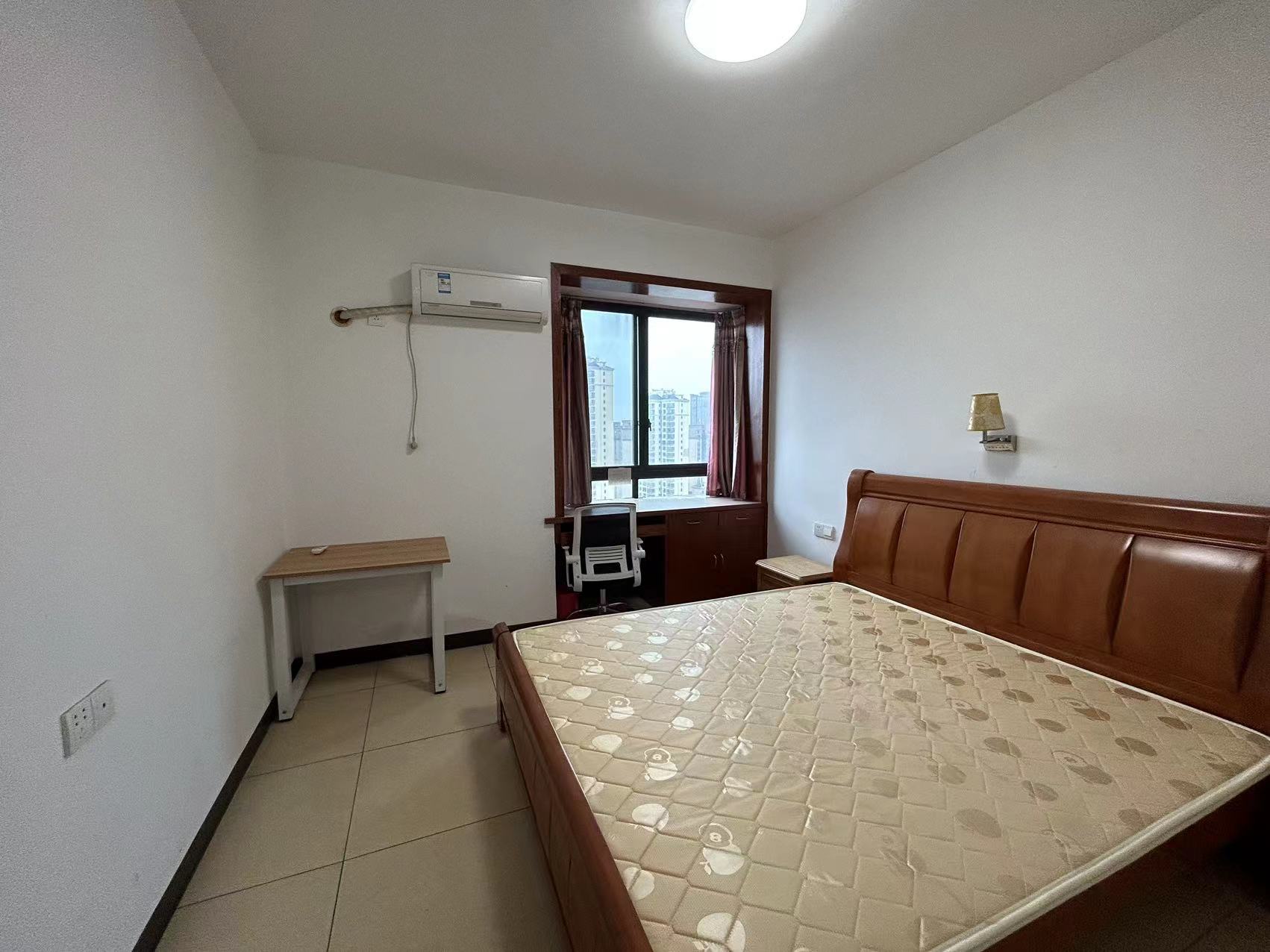 中央皇庭 2室2厅1卫 49.80万 中央皇庭 2室2厅1卫 49.80万室内图