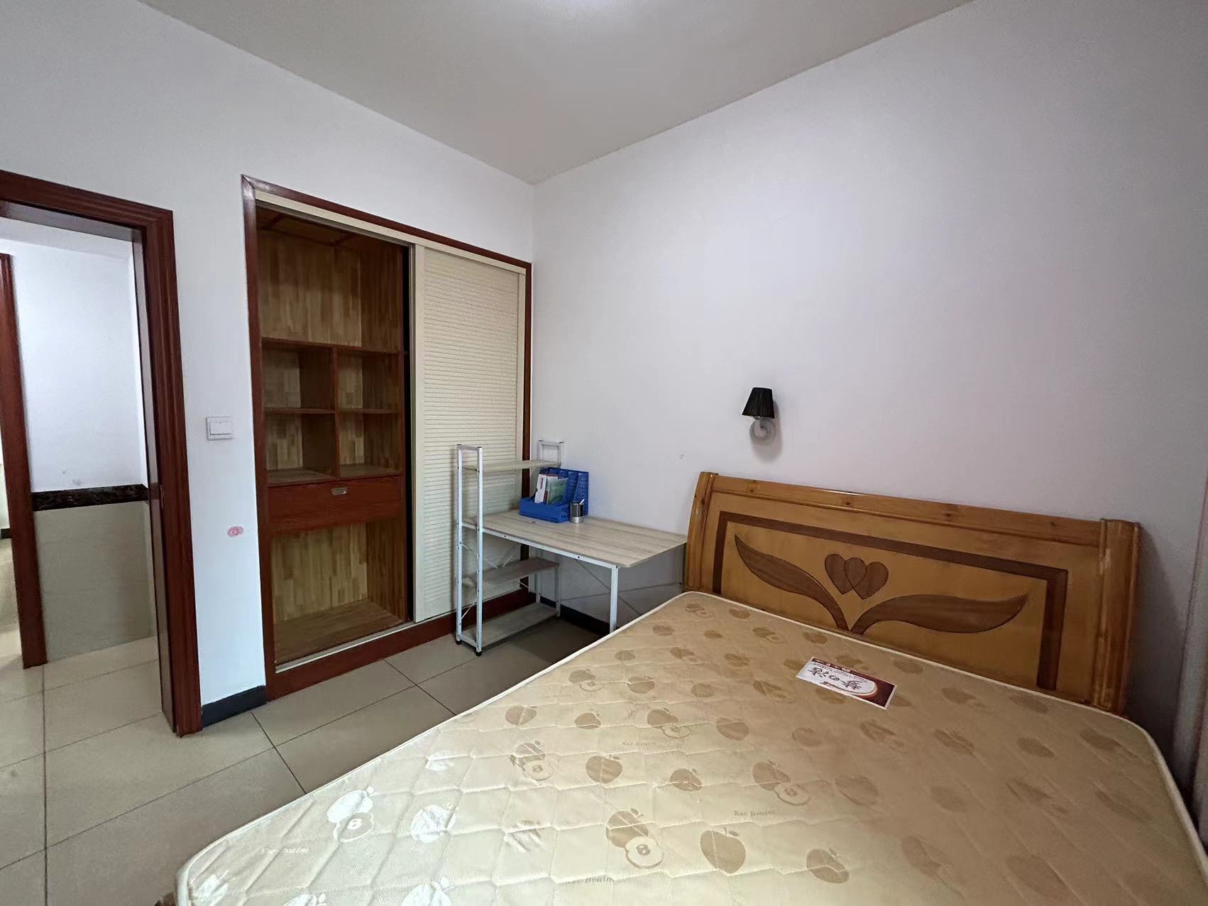 中央皇庭 2室2厅1卫 49.80万 中央皇庭 2室2厅1卫 49.80万室内图