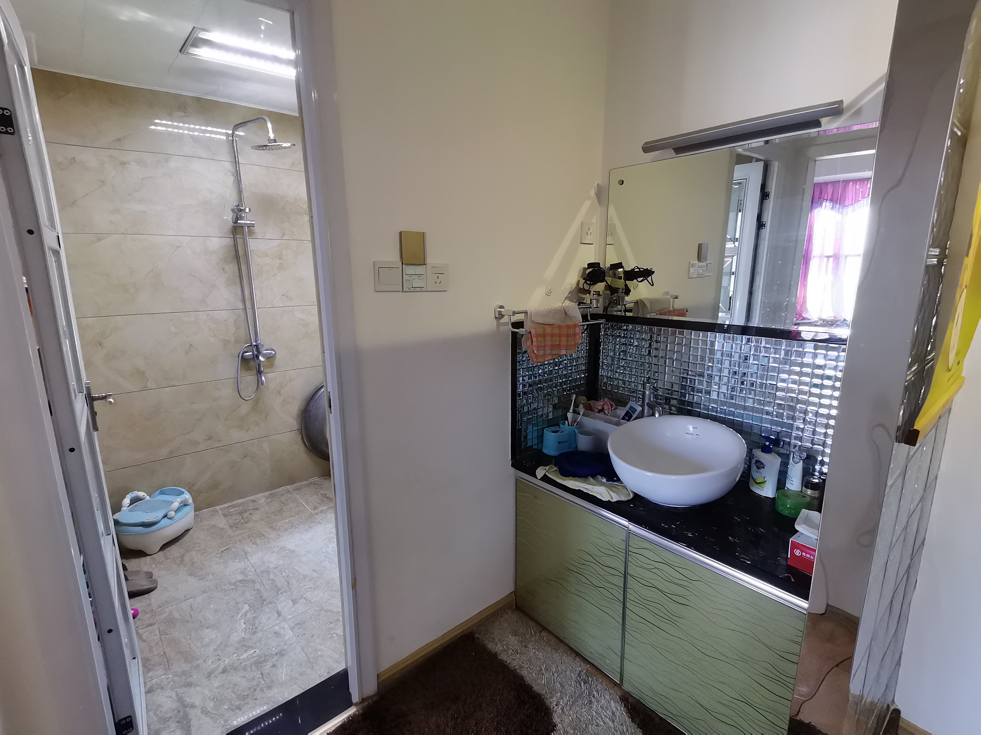 慧谷阳光 3室2厅2卫 79.80万 慧谷阳光 3室2厅2卫 79.80万室内图