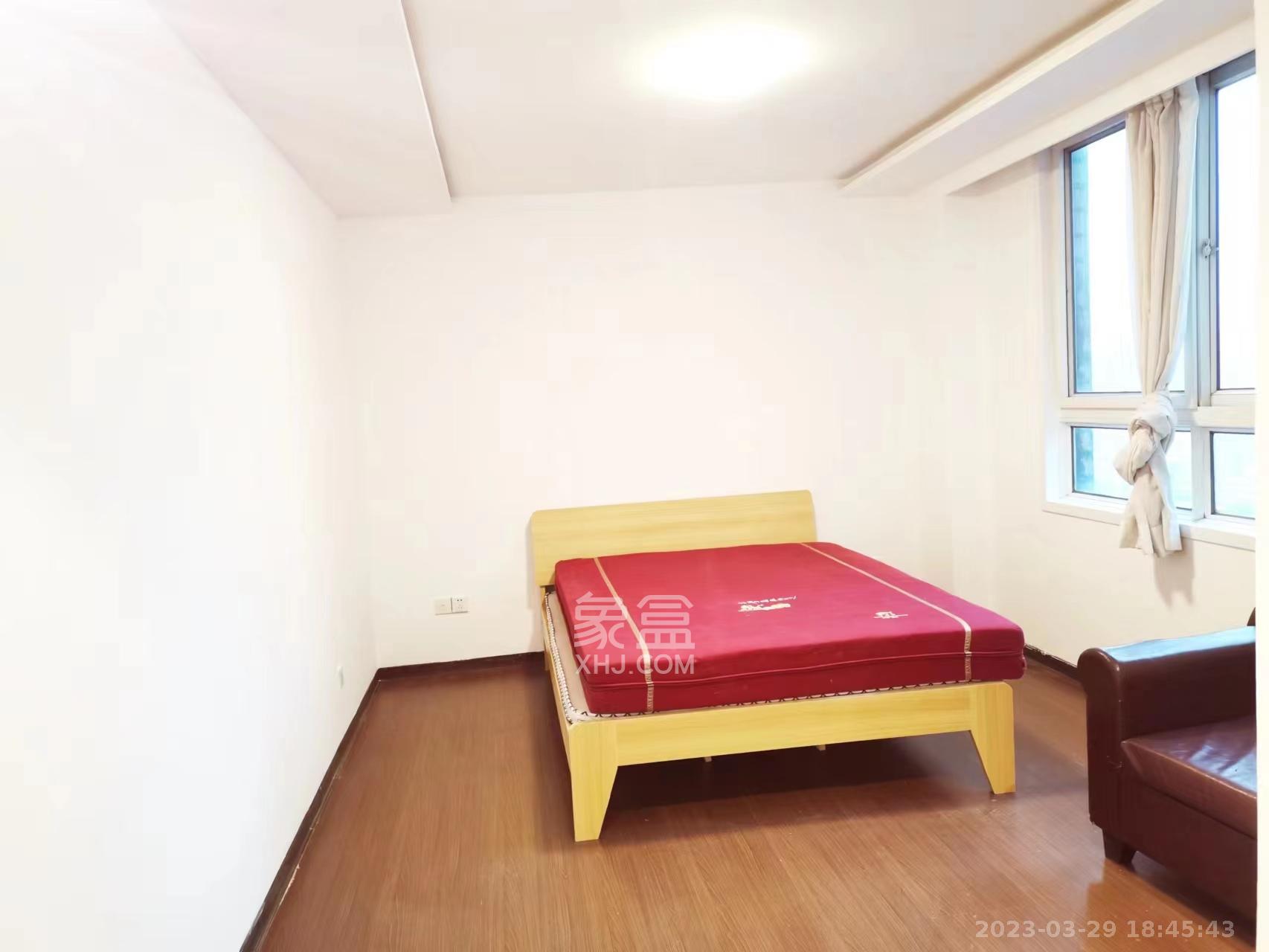 君临天厦 4室2厅2卫 4500.0元/月 君临天厦 4室2厅2卫 4500.0元/月室内图