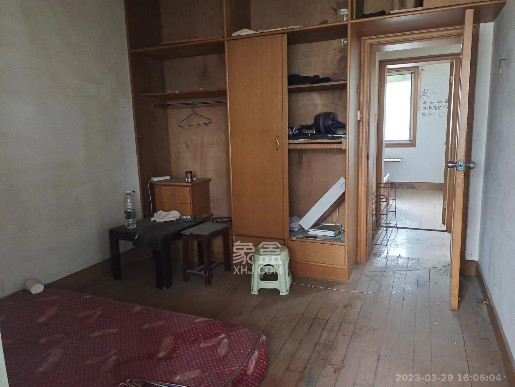 三湘小区  3室2厅1卫   1800.00元/月室内图
