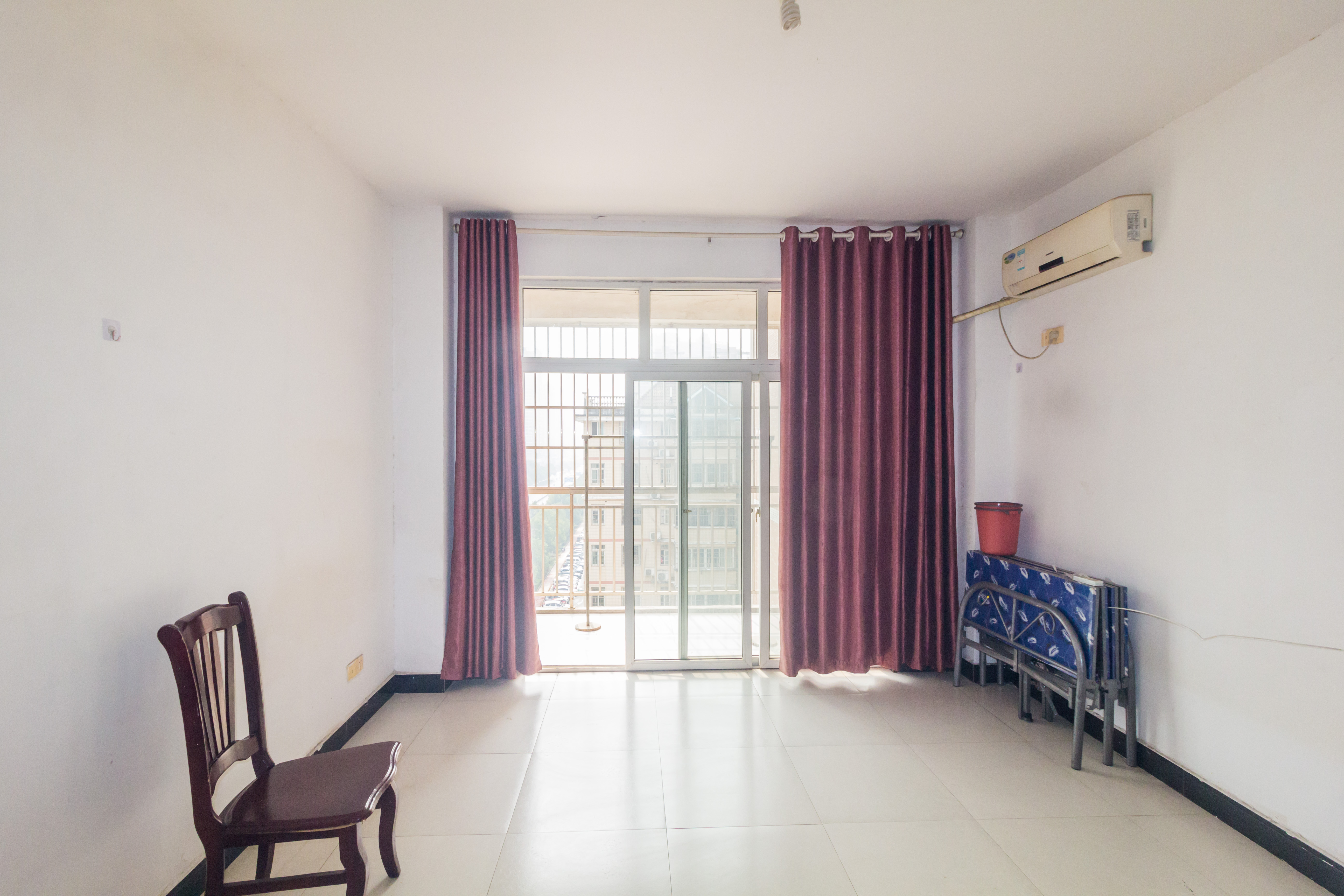 星城国际 3室2厅2卫 45.80万 星城国际 3室2厅2卫 45.80万卧室