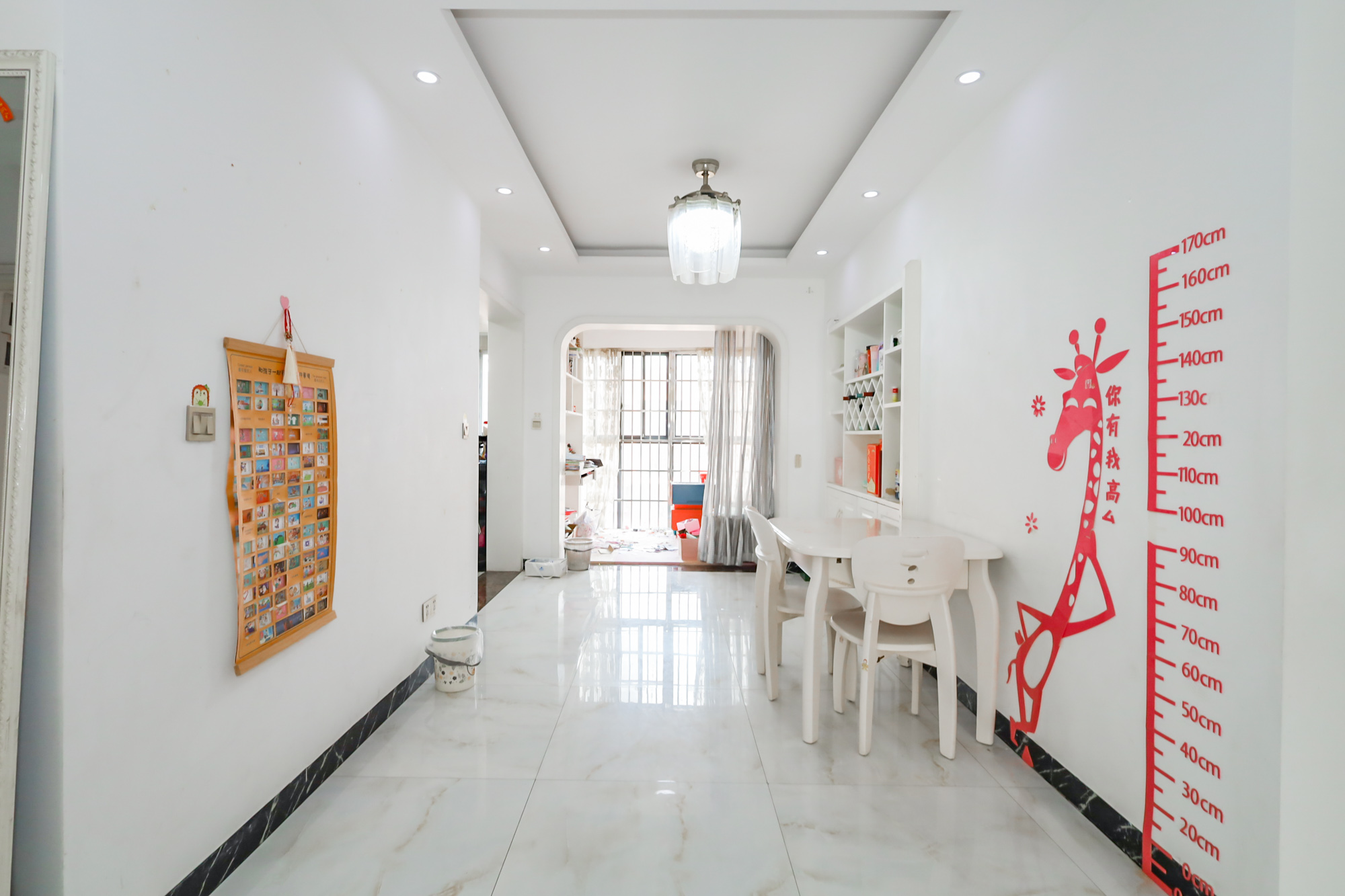 联美品格  3室2厅2卫    98.0万客厅