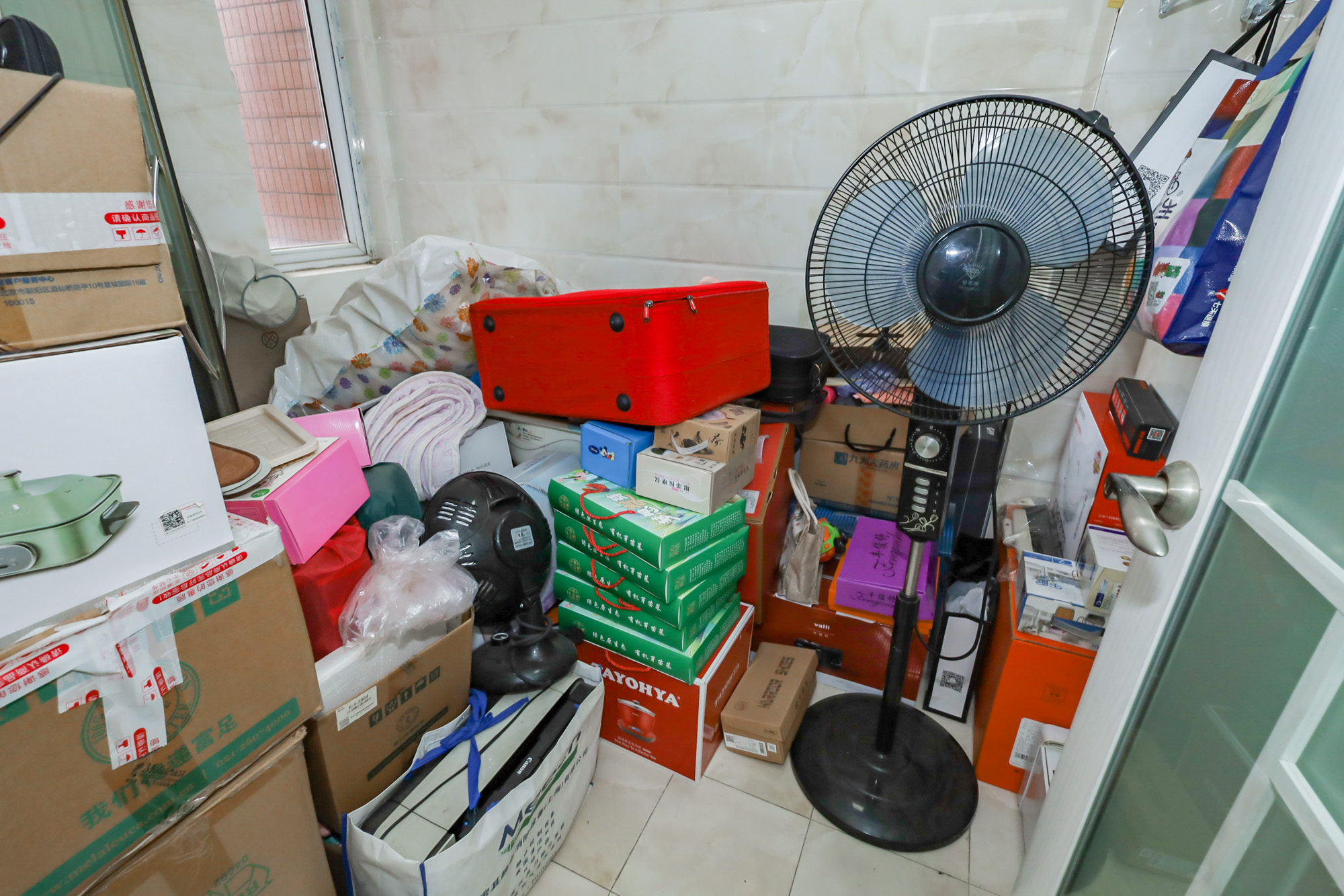 联美品格  3室2厅2卫    98.0万卫生间