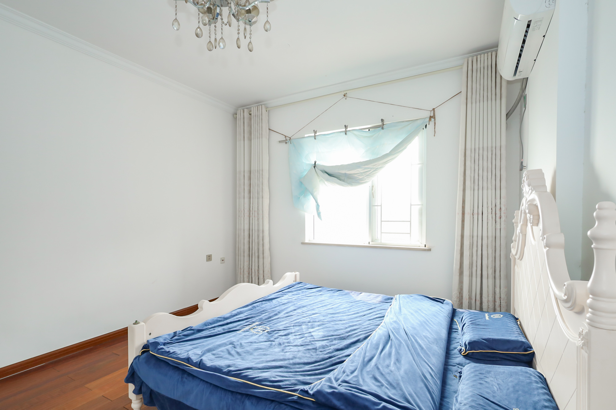 联美品格  3室2厅2卫    98.0万卧室