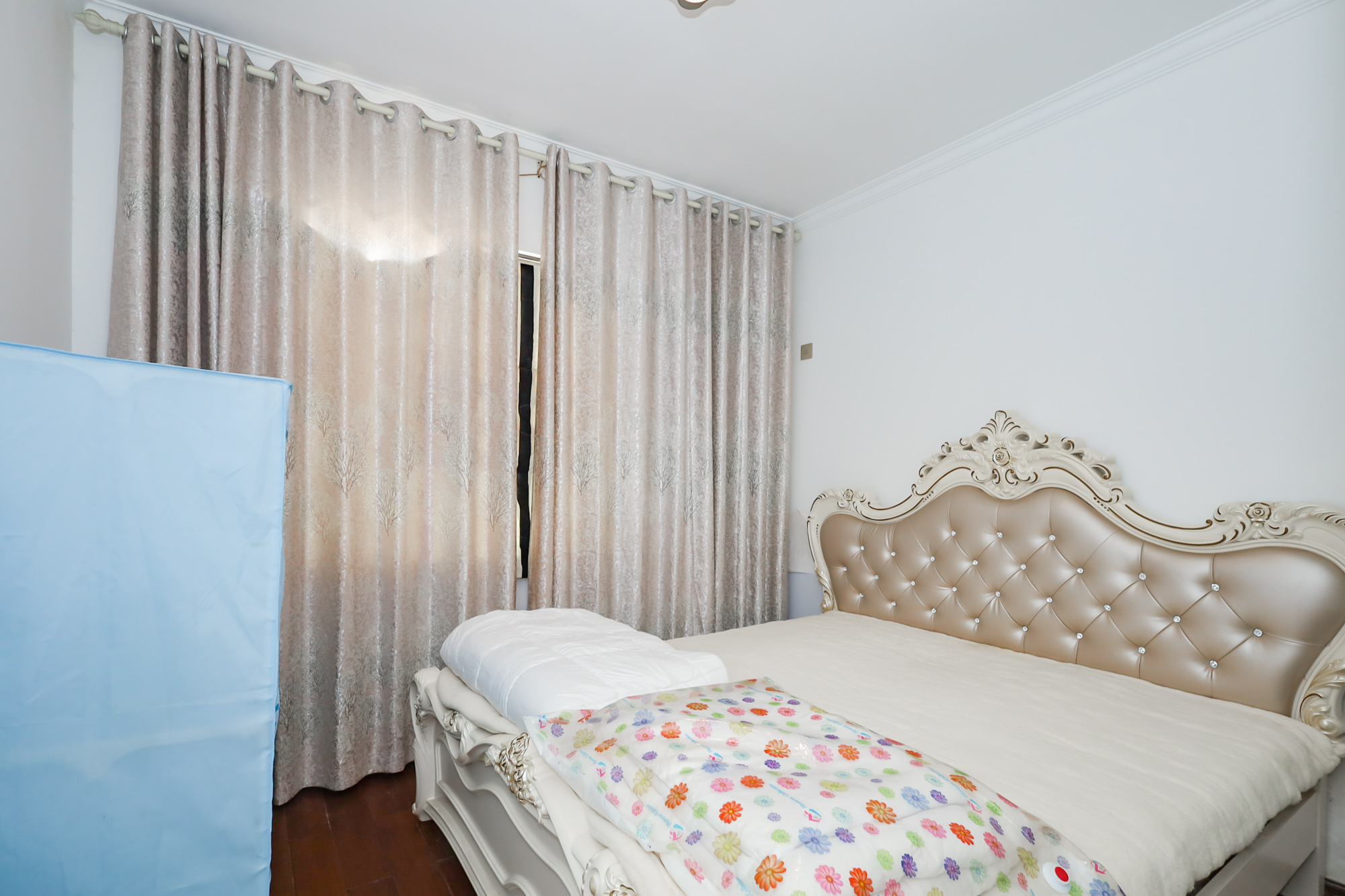 联美品格  3室2厅2卫    98.0万卧室